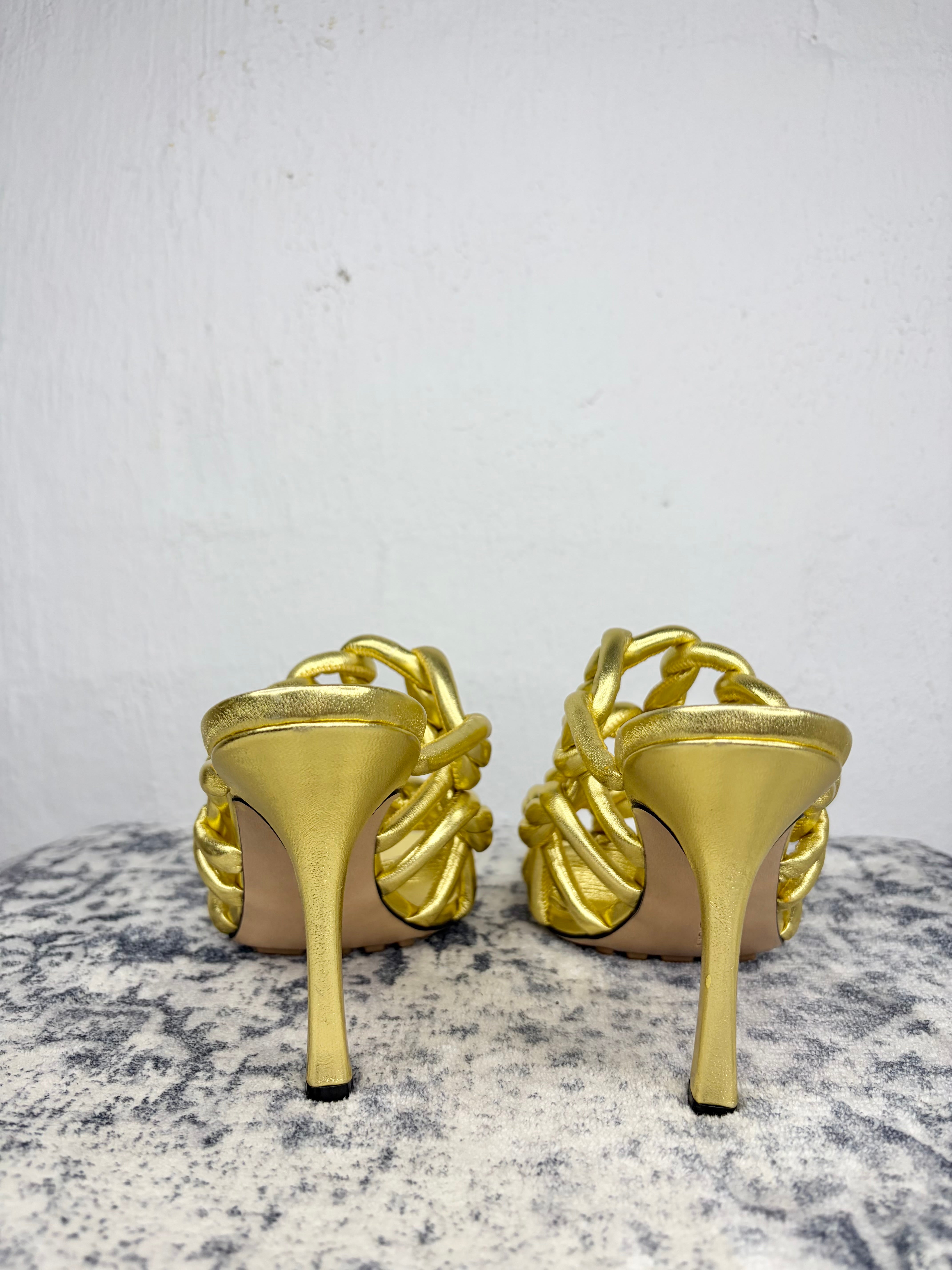 Bottega Veneta 'Reflection Gold Interwoven Stretch Mules - EU38