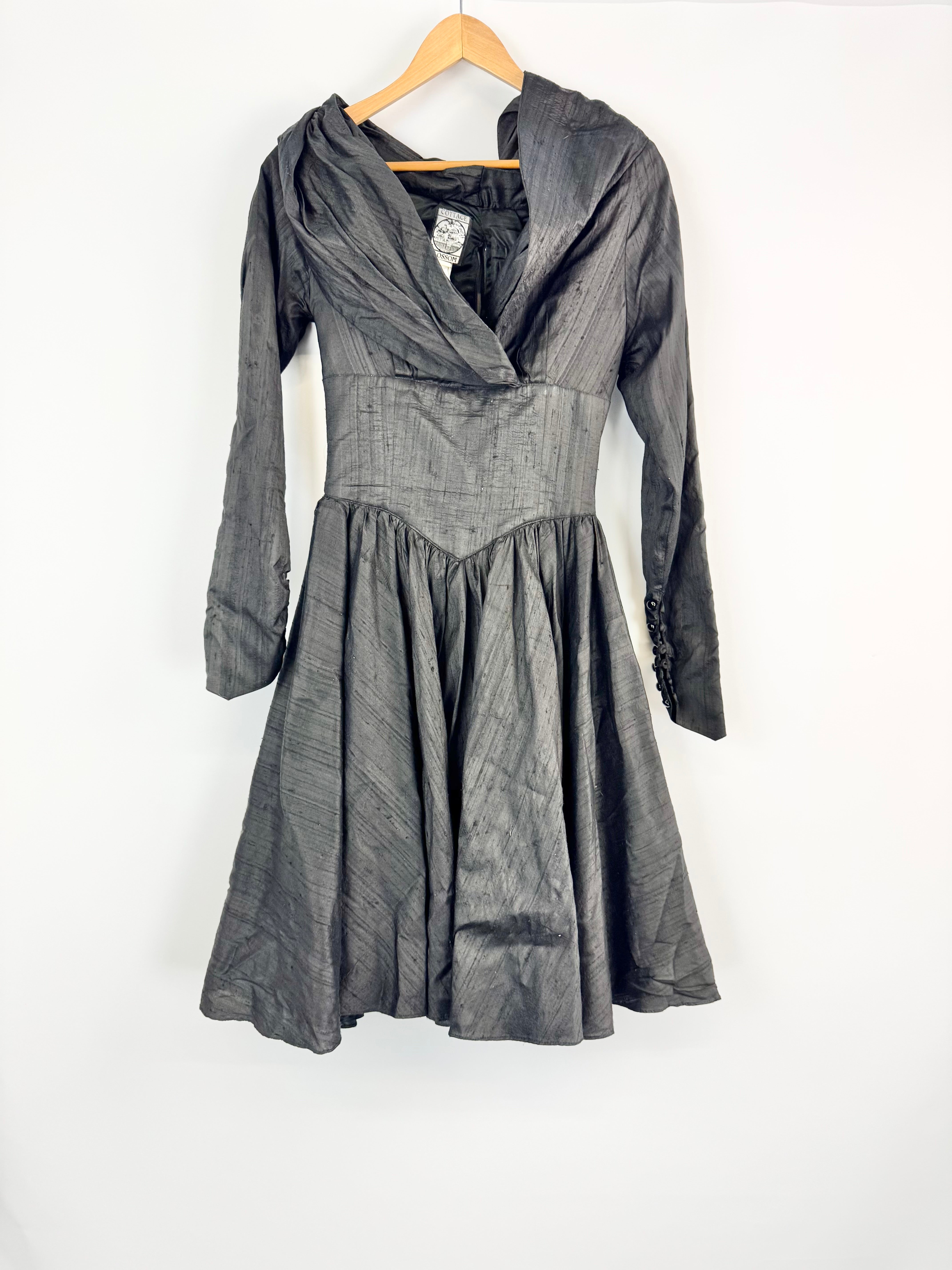 Vintage Cottage Blossom Black Taffeta Silk Dress - AU10