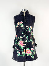 Black Sleeveless Embroidered Jacket - AU10