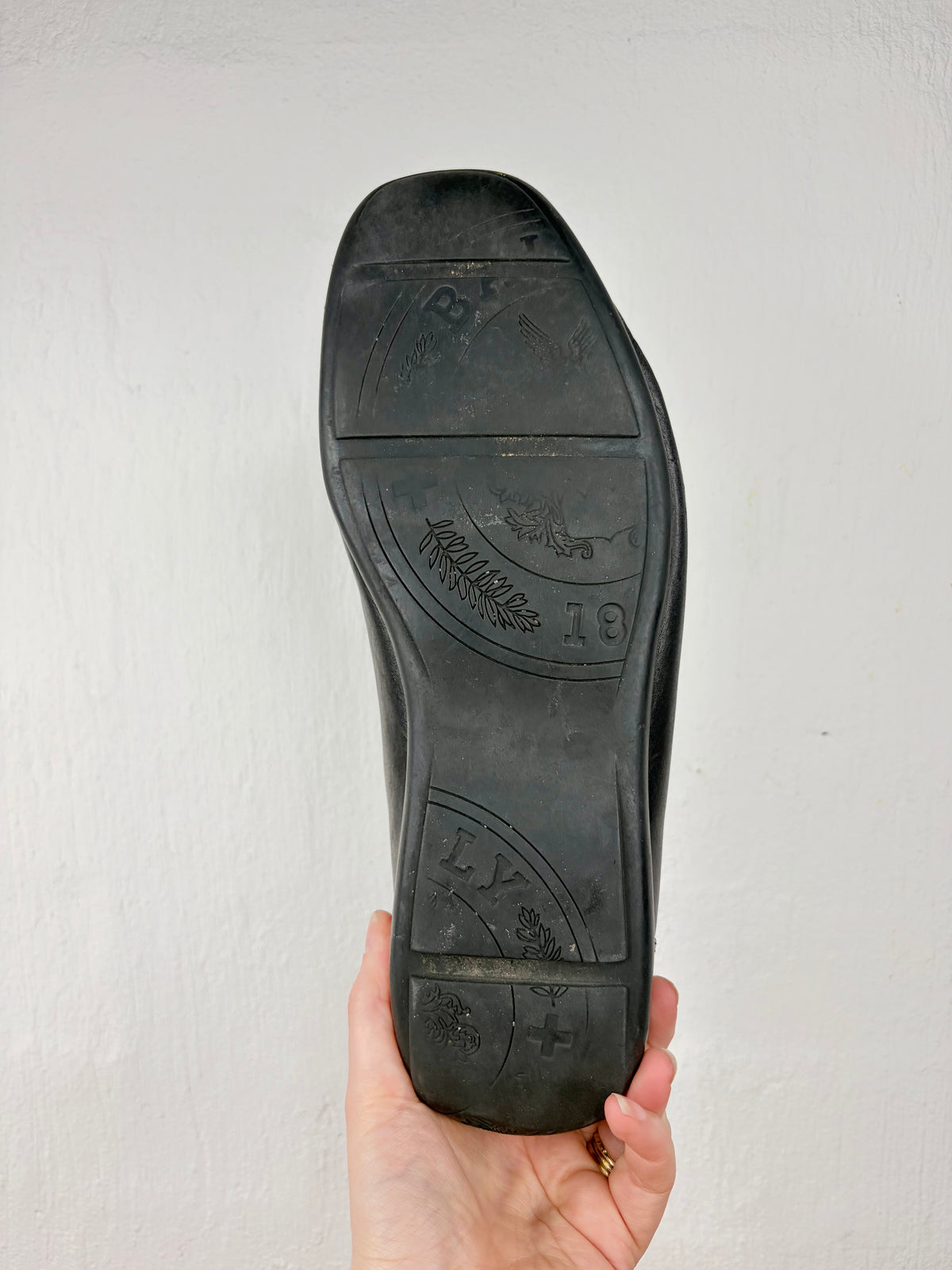 Bally Black Leather Loafers - EU44.5