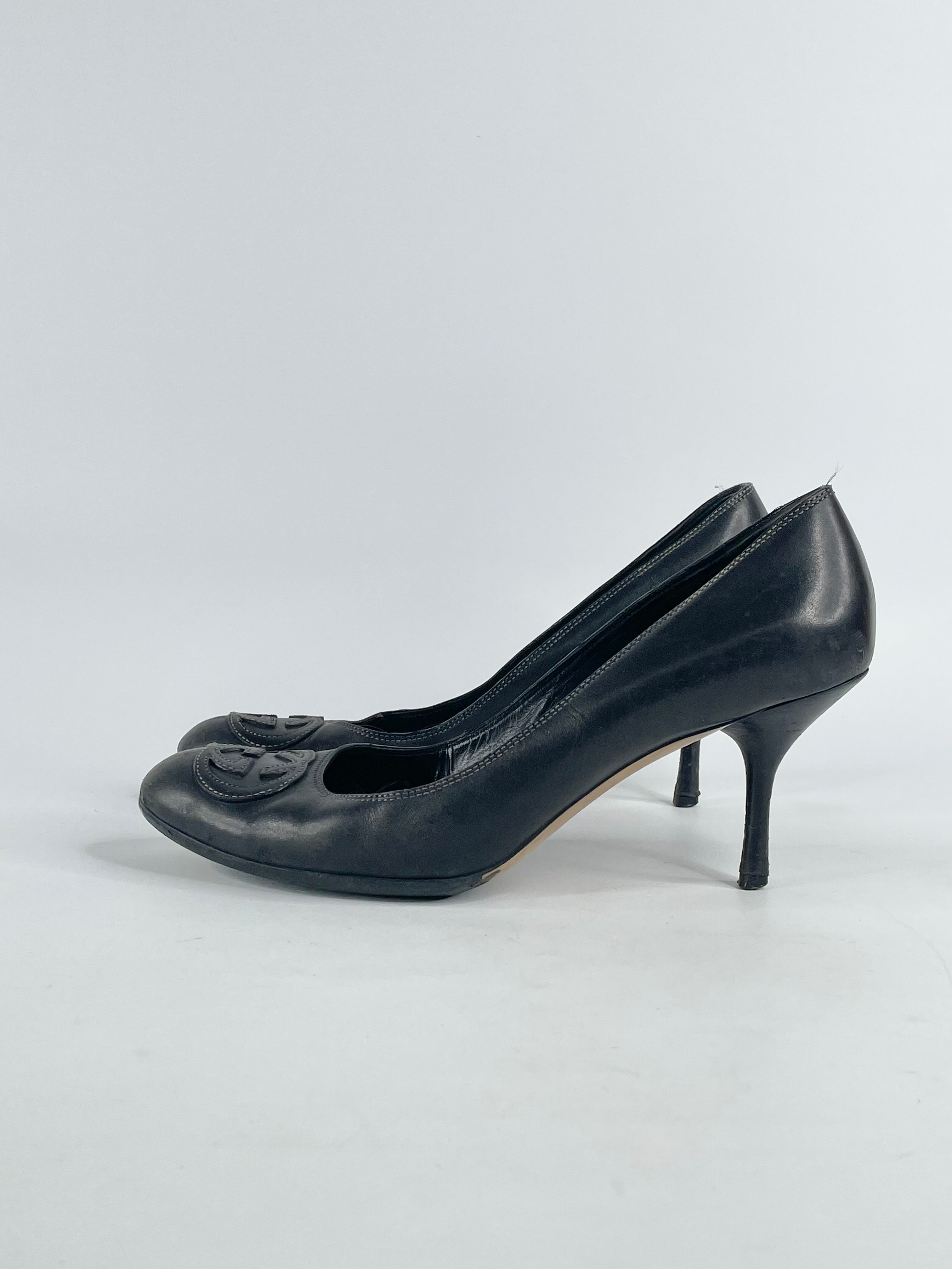 Gucci Black Leather 'GG' Pumps - EU38