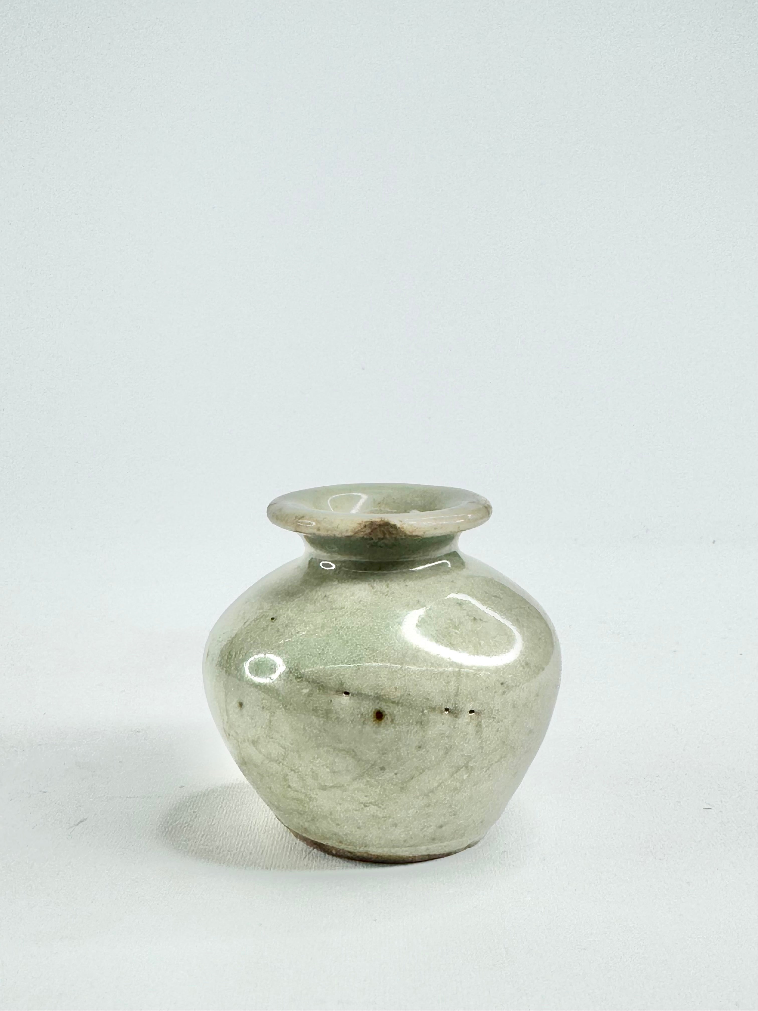 Antique Grey Blue Jarlet
