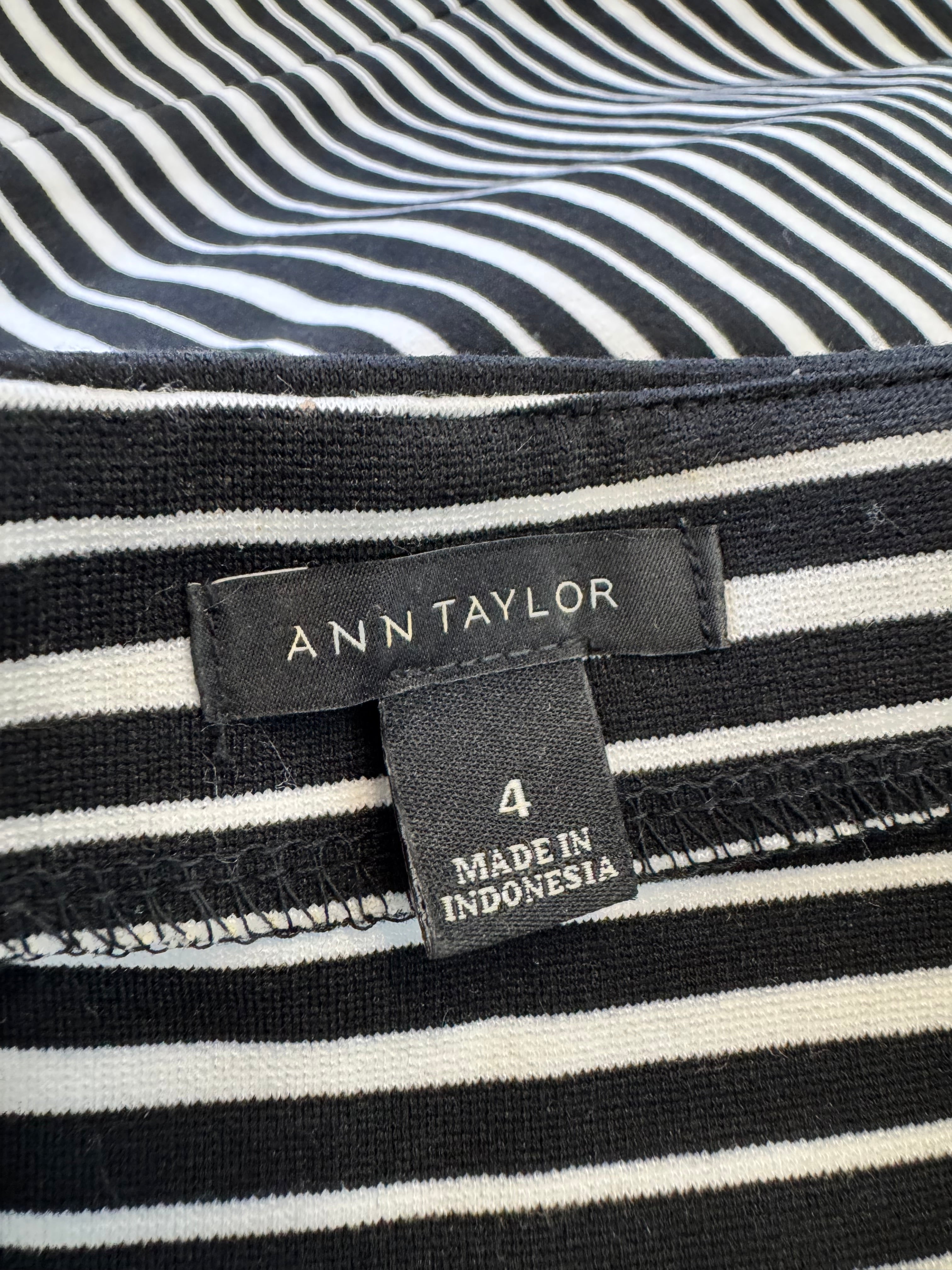 Ann Taylor Off Shoulder Black & White Breton Dress - AU8
