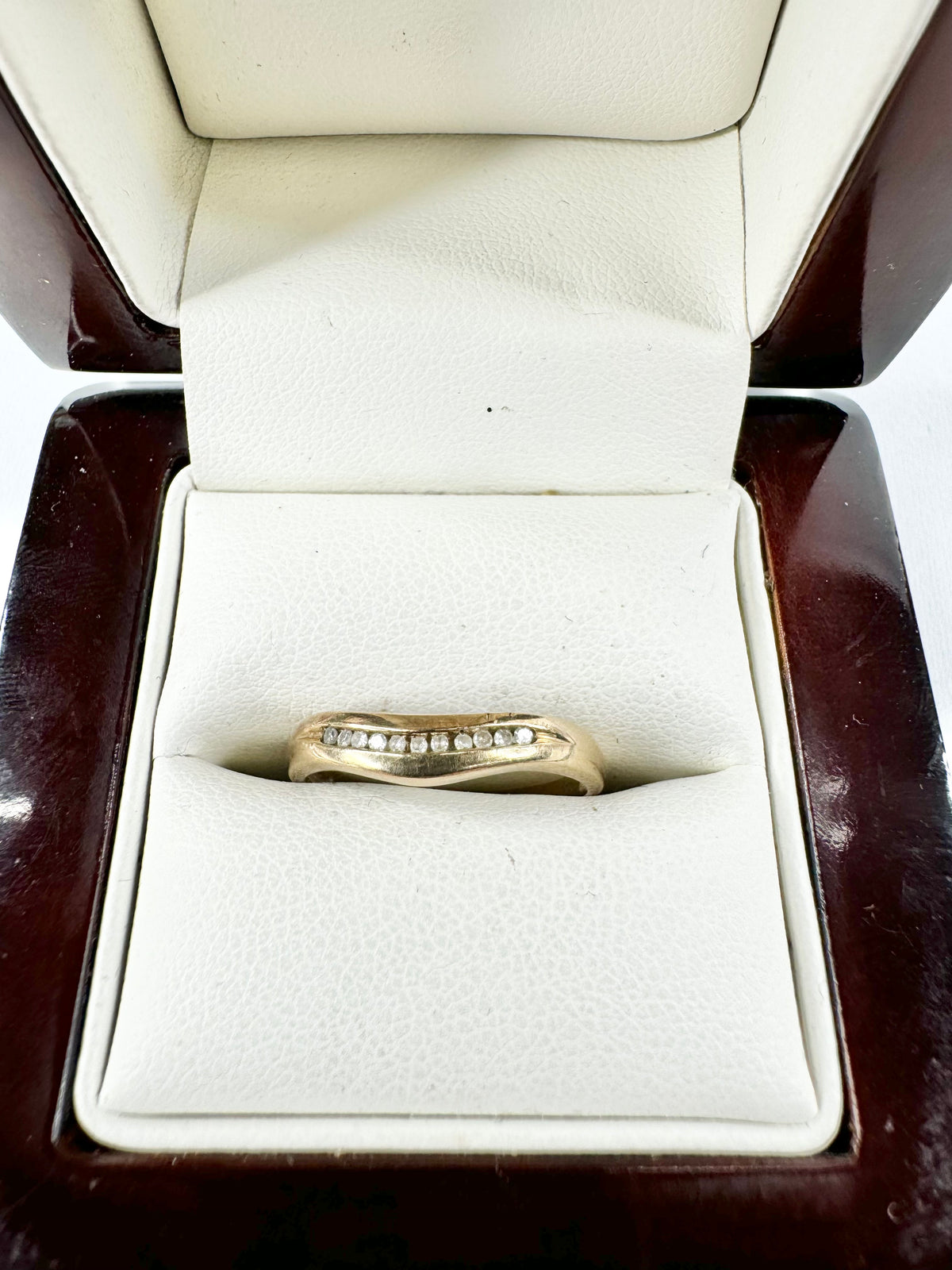 9ct Gold Clear & Black Cubic Zirconia Wishbone Ring