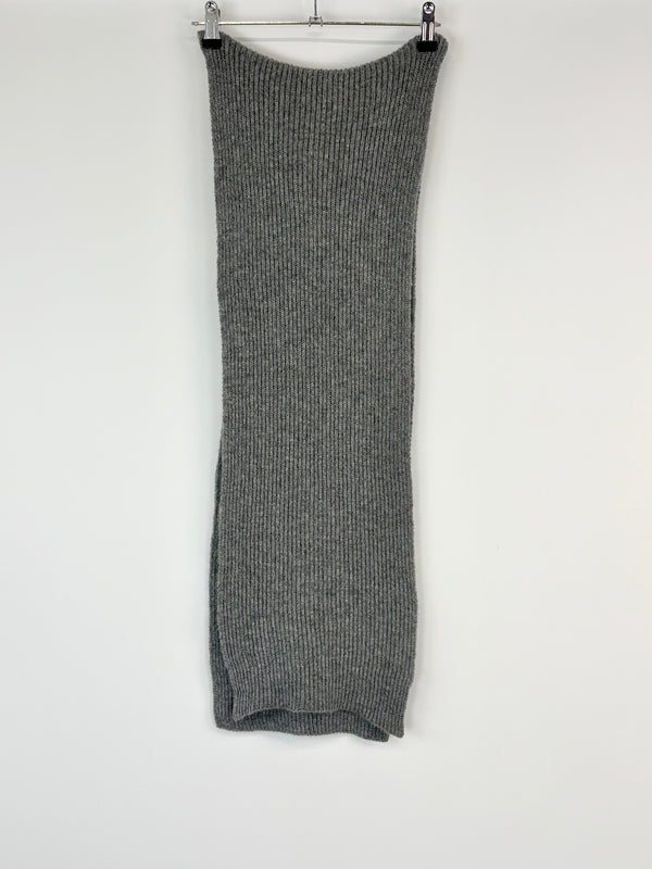 Johnstons of Elgin Charcoal Rib-Knit Wool Scarf