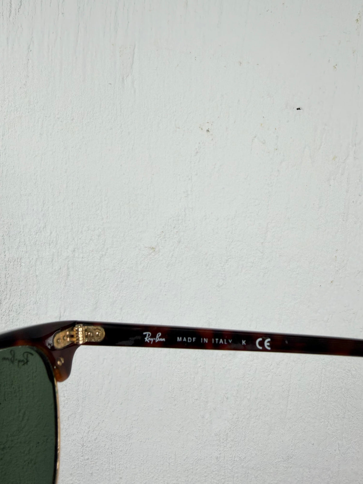 Ray-Ban Tortoiseshell & Gold 'Clubmaster' Sunglasses