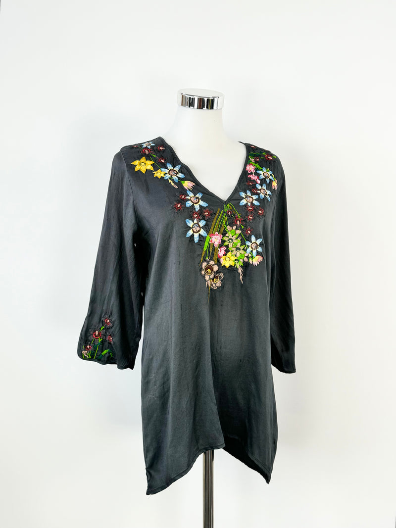 Johnny Was Dark Grey Silk Floral Embroidered Blouse - AU10