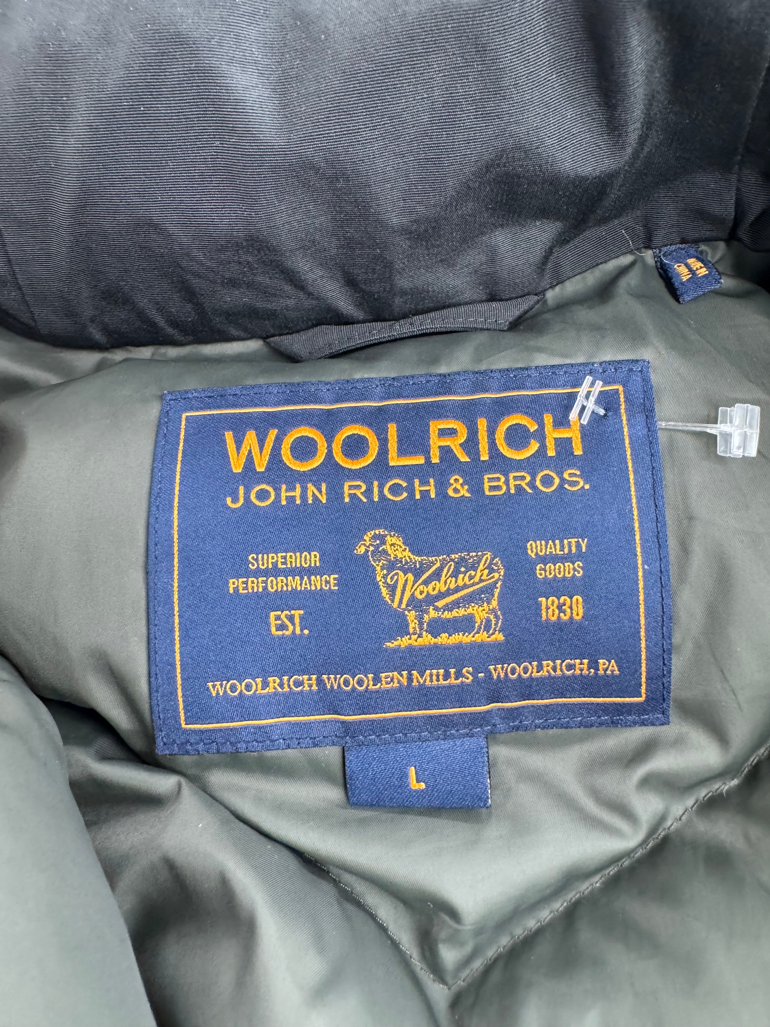 Woolrich Long Black 'Arctic' Parka - AU14/16