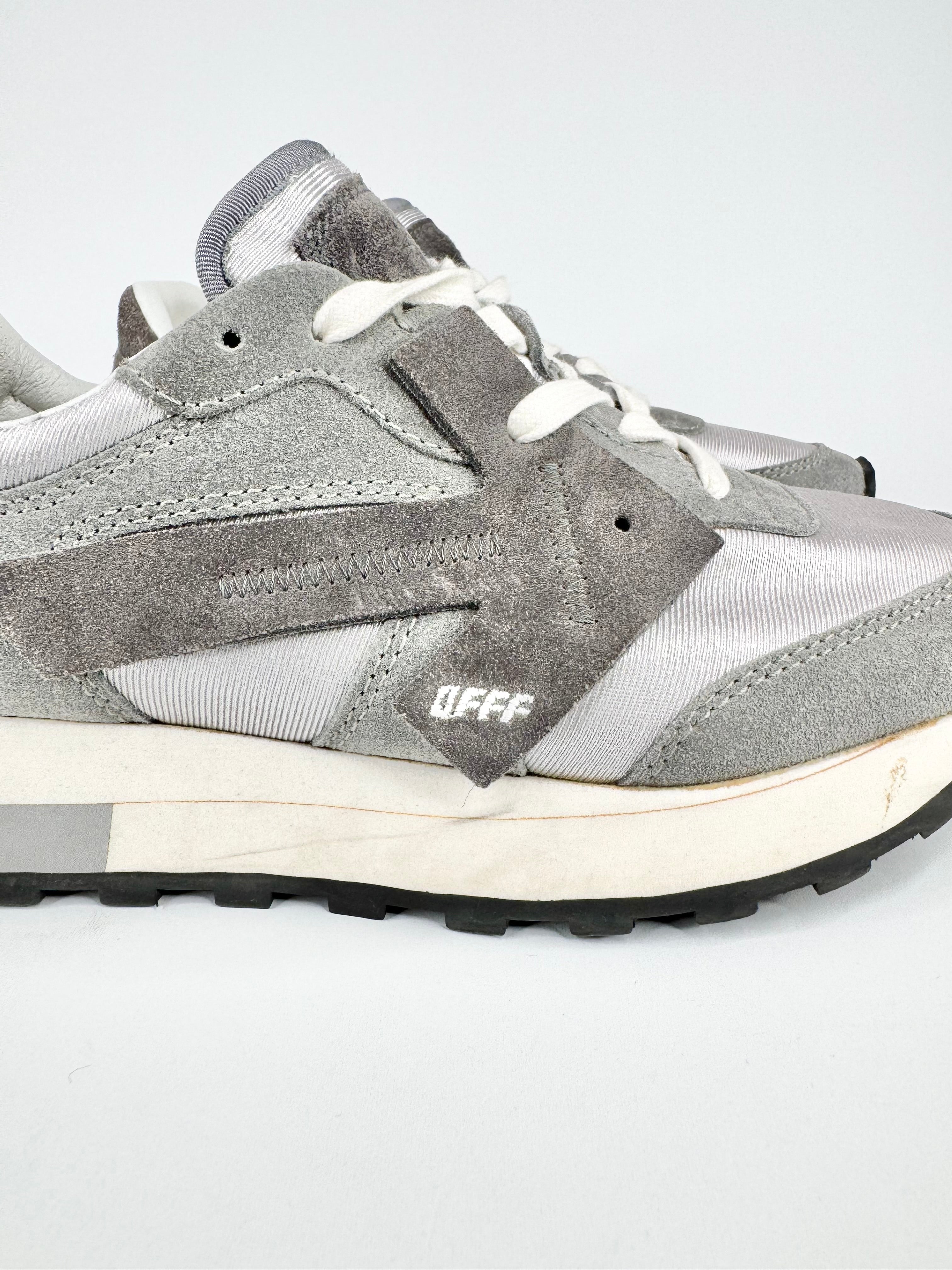 Off-White Grey & White 'Runner' Sneakers - EU39