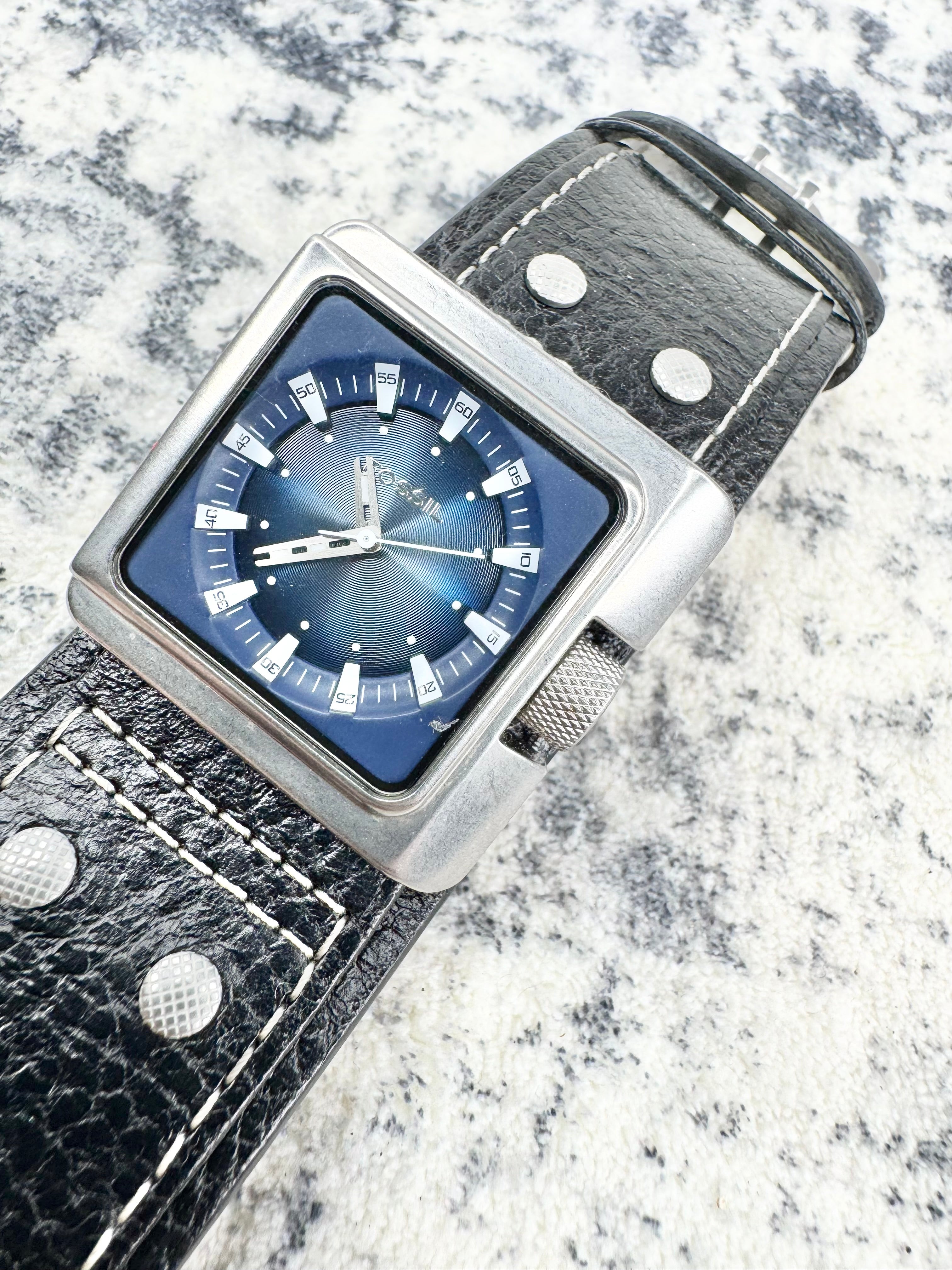 Fossil Metallic Blue Faced Analogue Cuff Watch