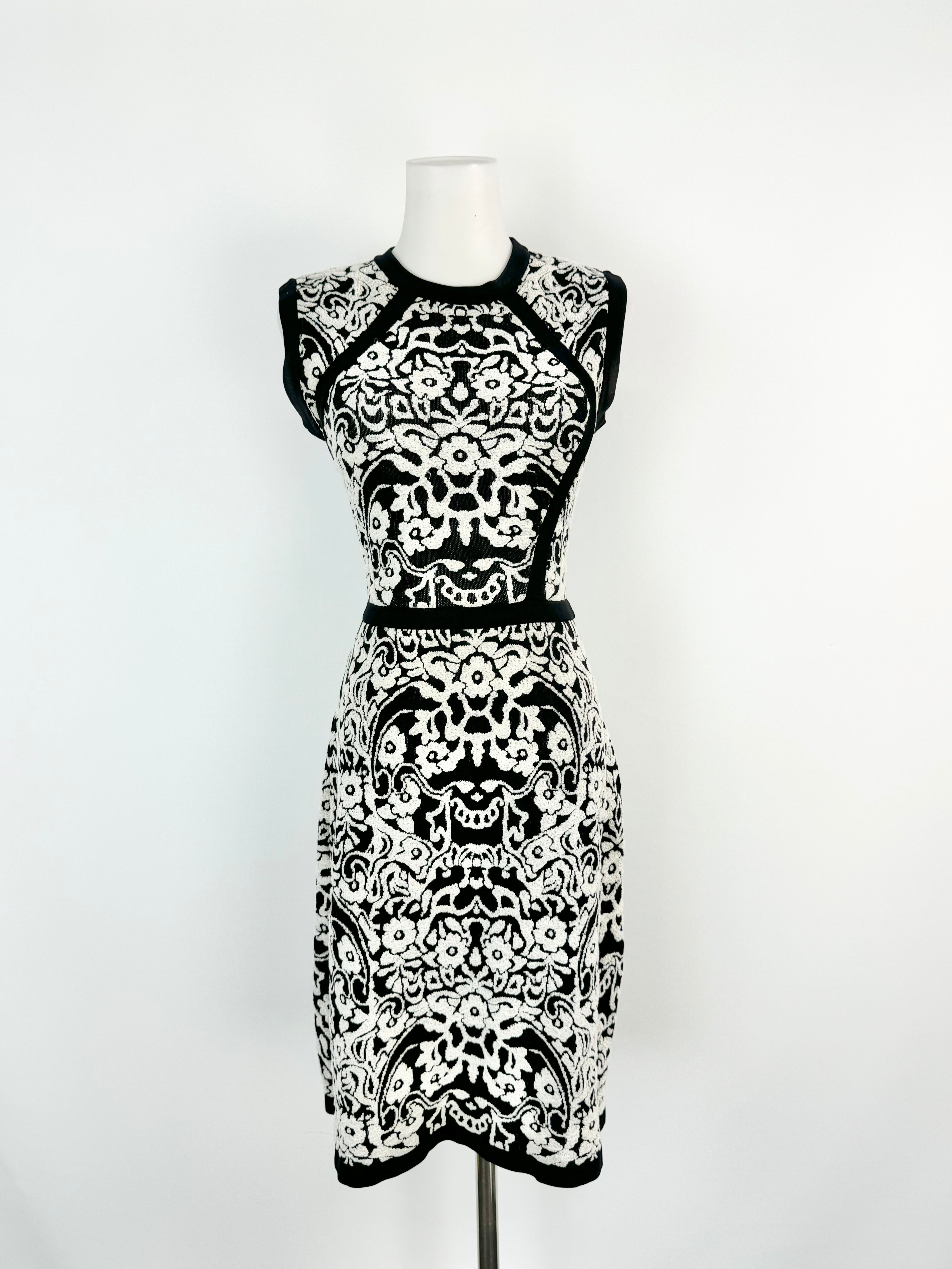 M Missioni Black & White Brocade Pattern Midi Dress - AU8