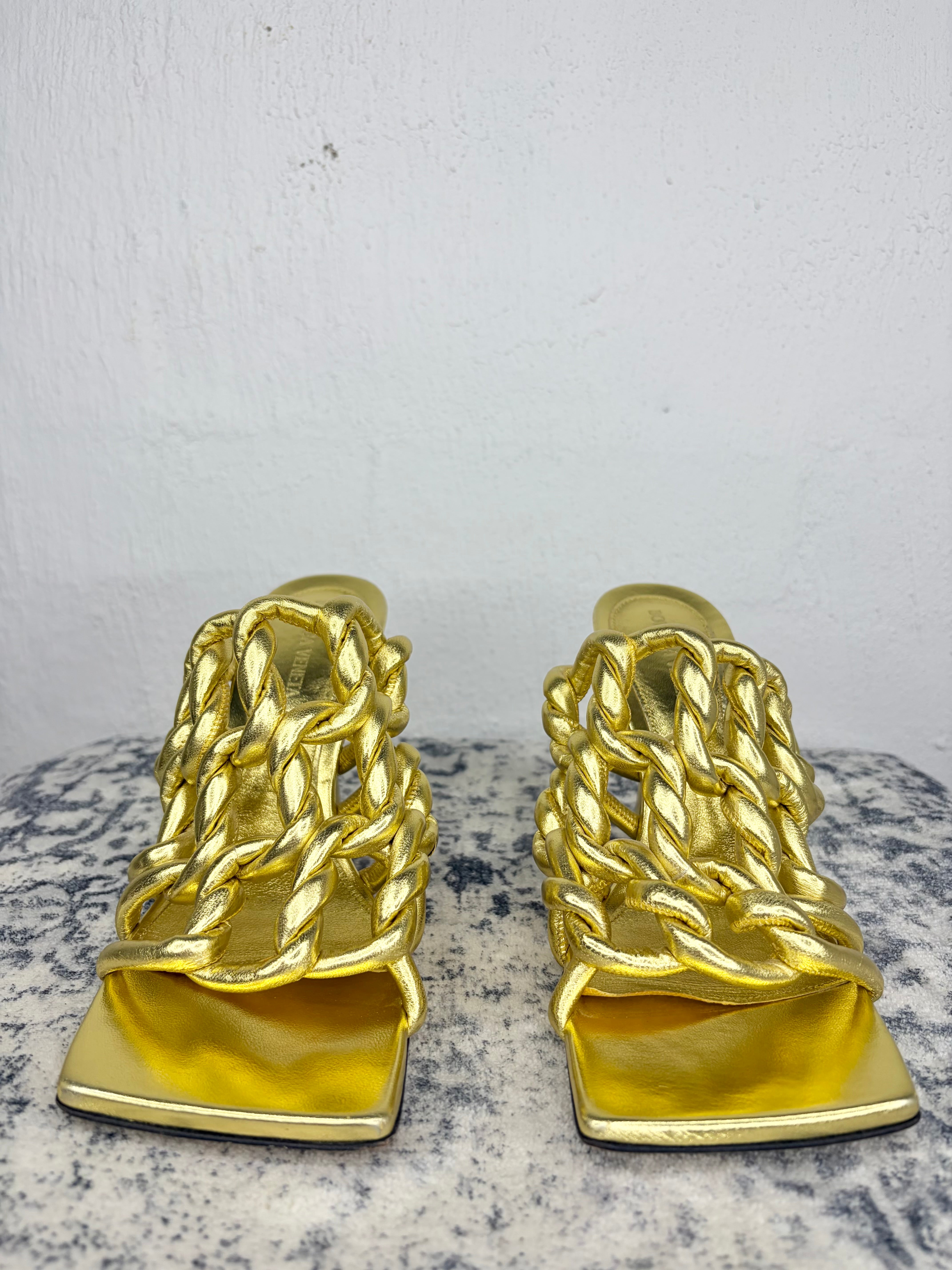 Bottega Veneta 'Reflection Gold Interwoven Stretch Mules - EU38
