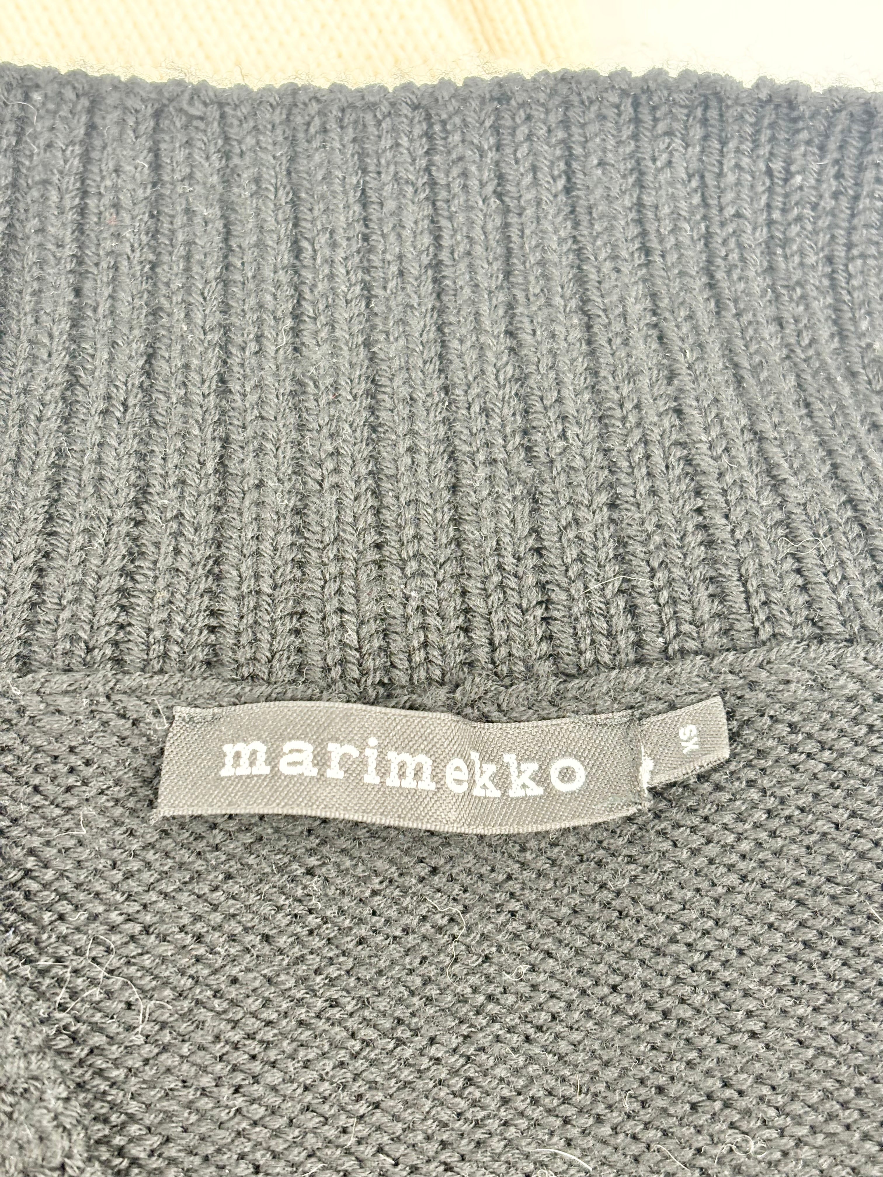 Marimekko Black & White Cropped Knit Jumper - AU6