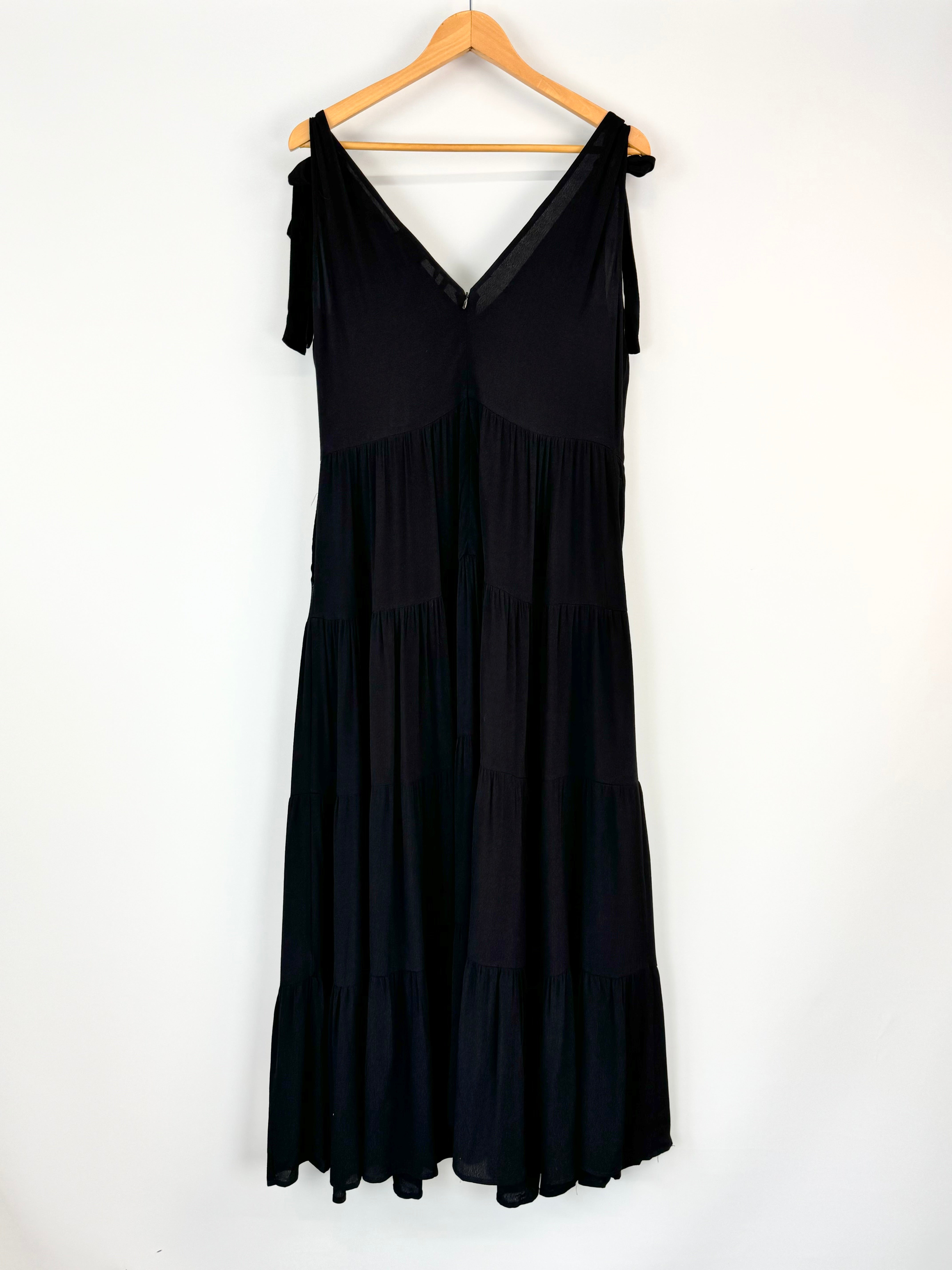 Une Piece Black Crepe Swing Maxi Dress - AU10