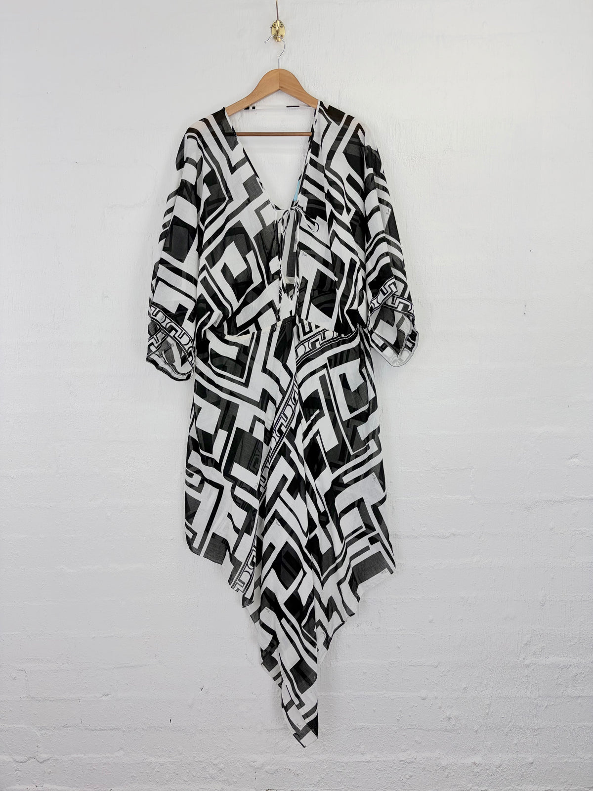 Emilio Pucci Black & White Geometric Patterned Cotton Handkerchief Dress - AU14/16