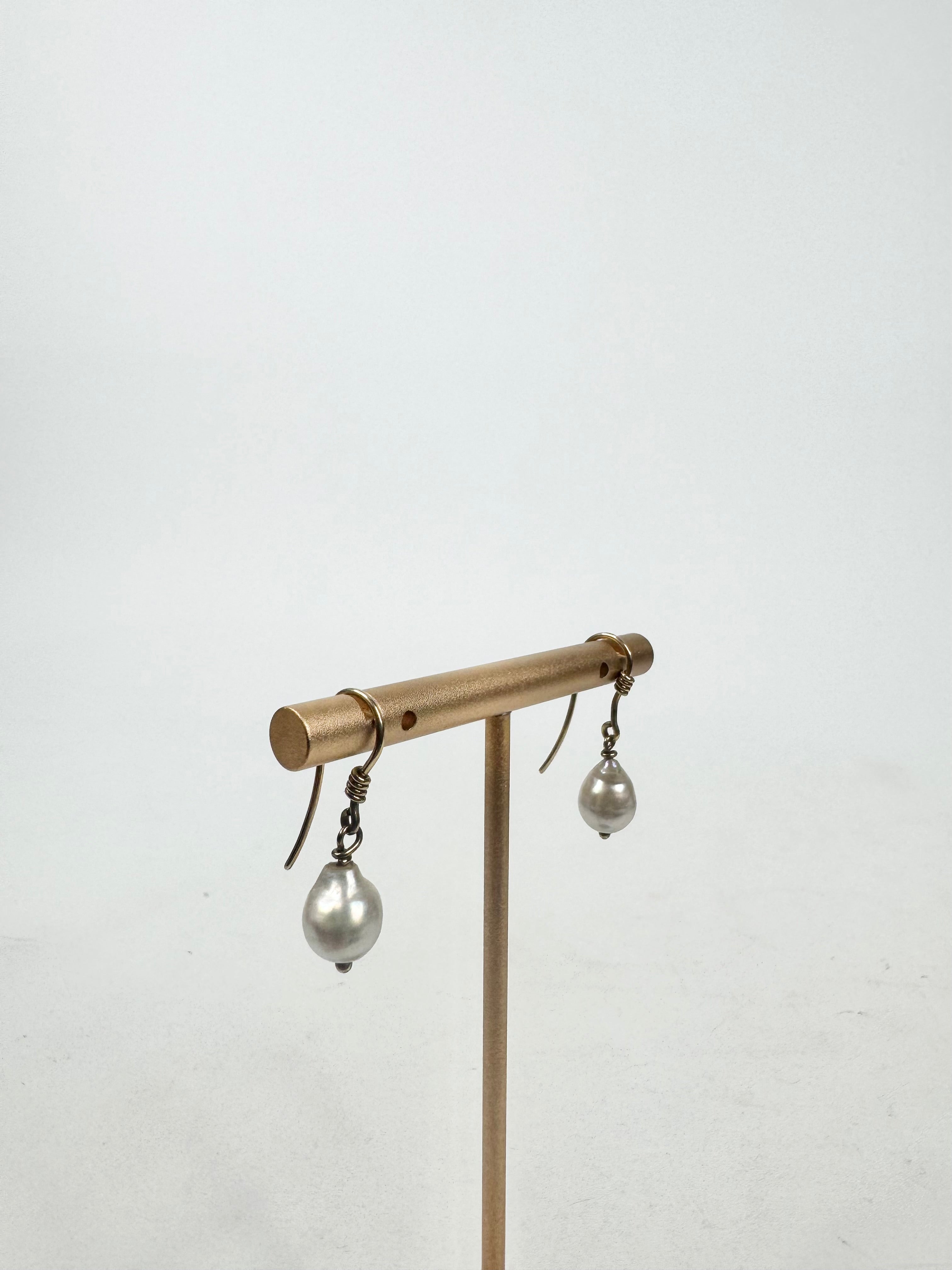 9ct Gold & Freshwater Pearl Drop Earrings