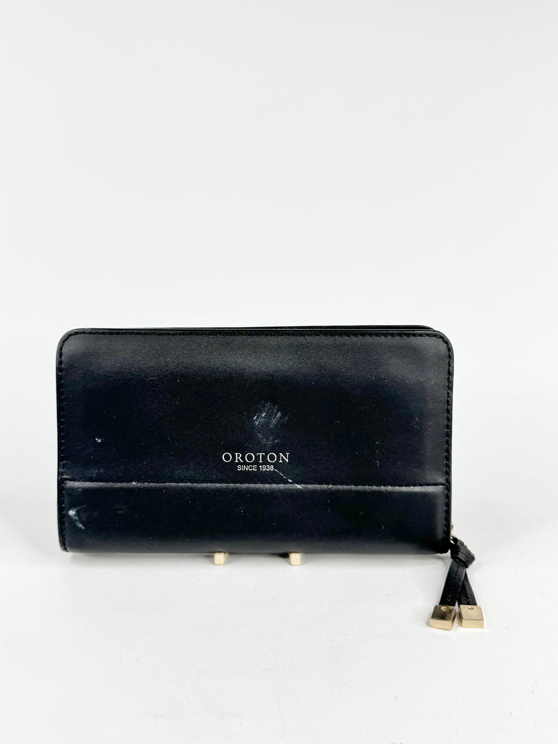 Oroton Smooth Black Zippered Purse