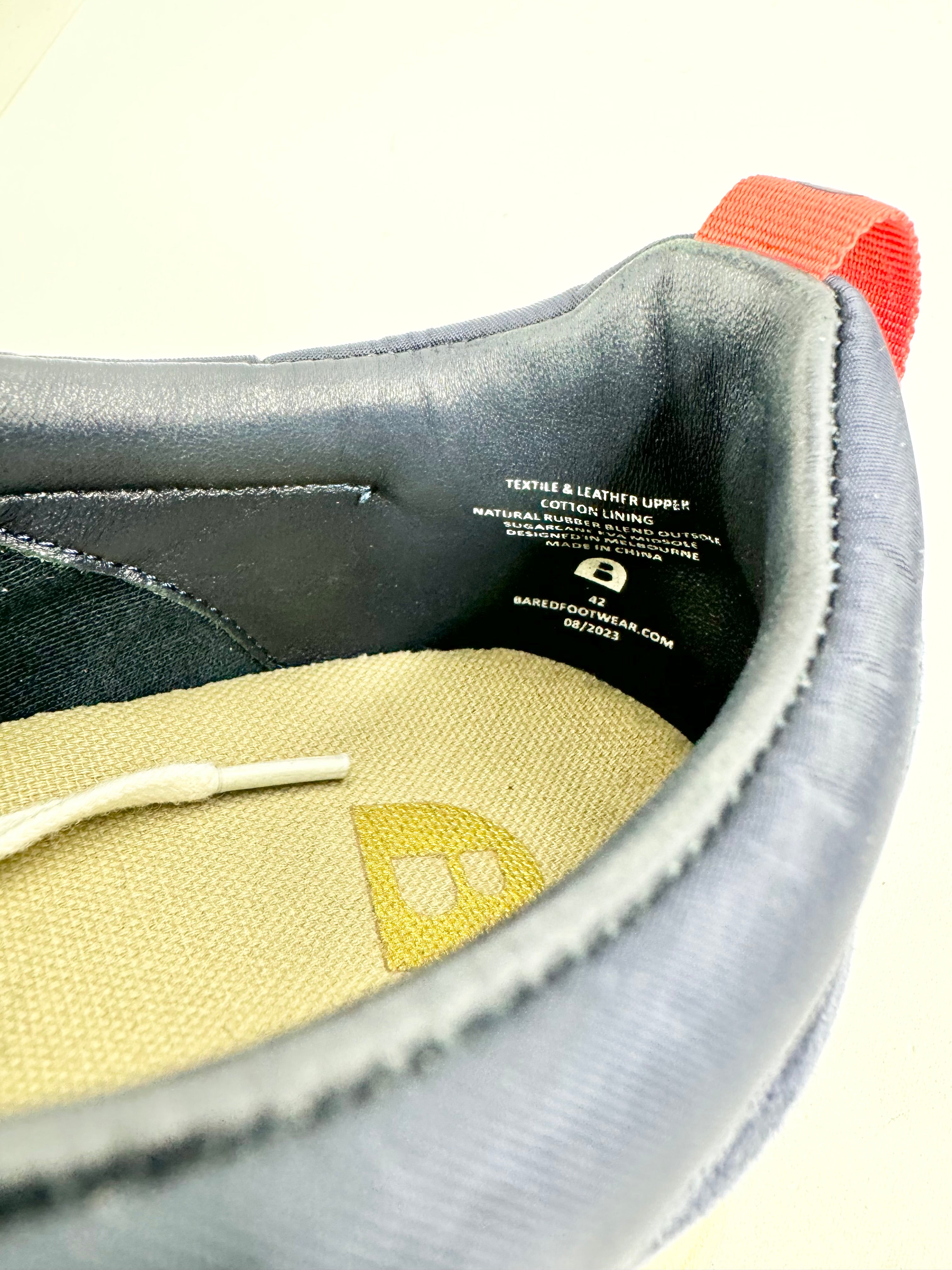 Bared 'Saker' Navy Mix Suede Sneakers - EU42