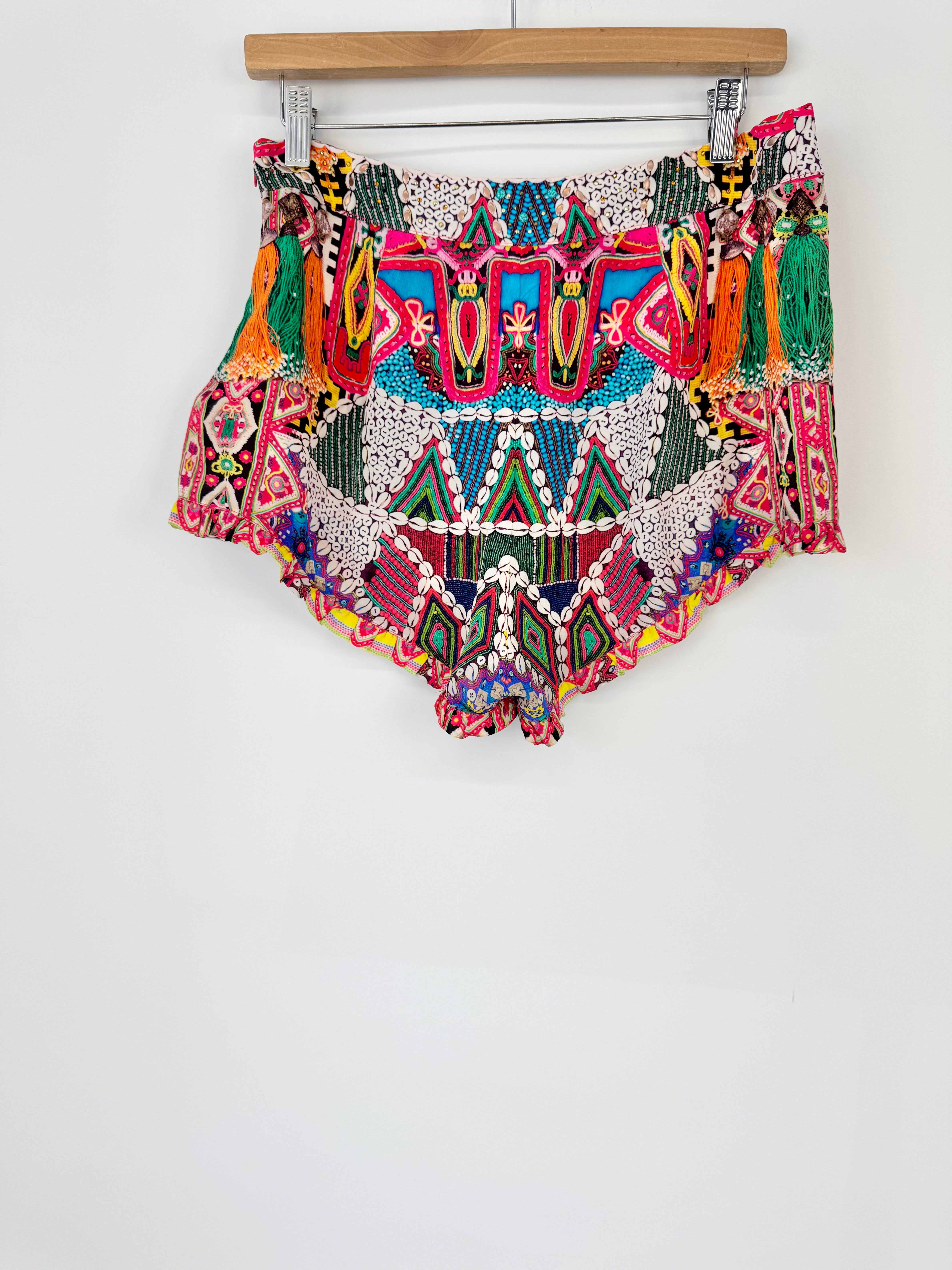 Camilla Graphic Print Shell Patterned Silk Frilled Short Shorts - AU10