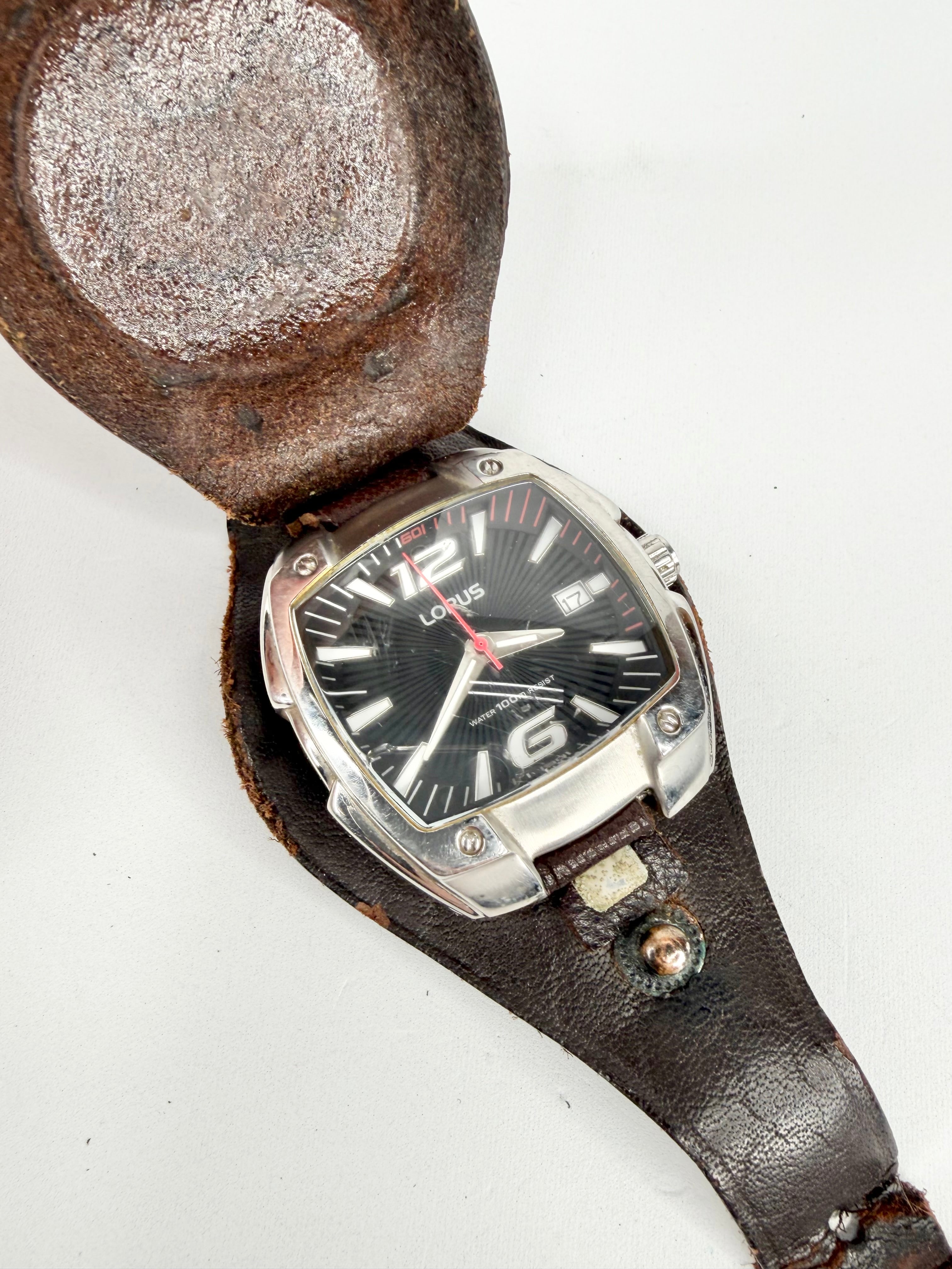 Lorus Quartz Leather Encased Watch