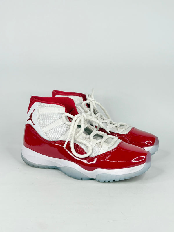 Jordan 11 Retro Varsity Red & White High-Top Sneakers - EU43