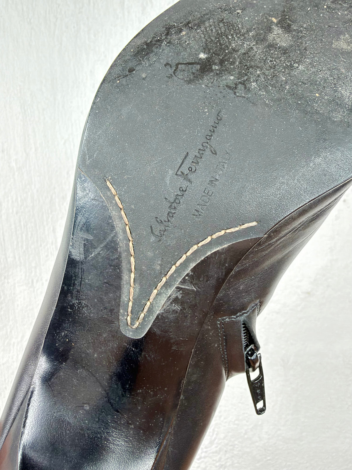 Salvatore Ferragamo Smooth Black Leather Pointed Toe Ankle Boots - EU40
