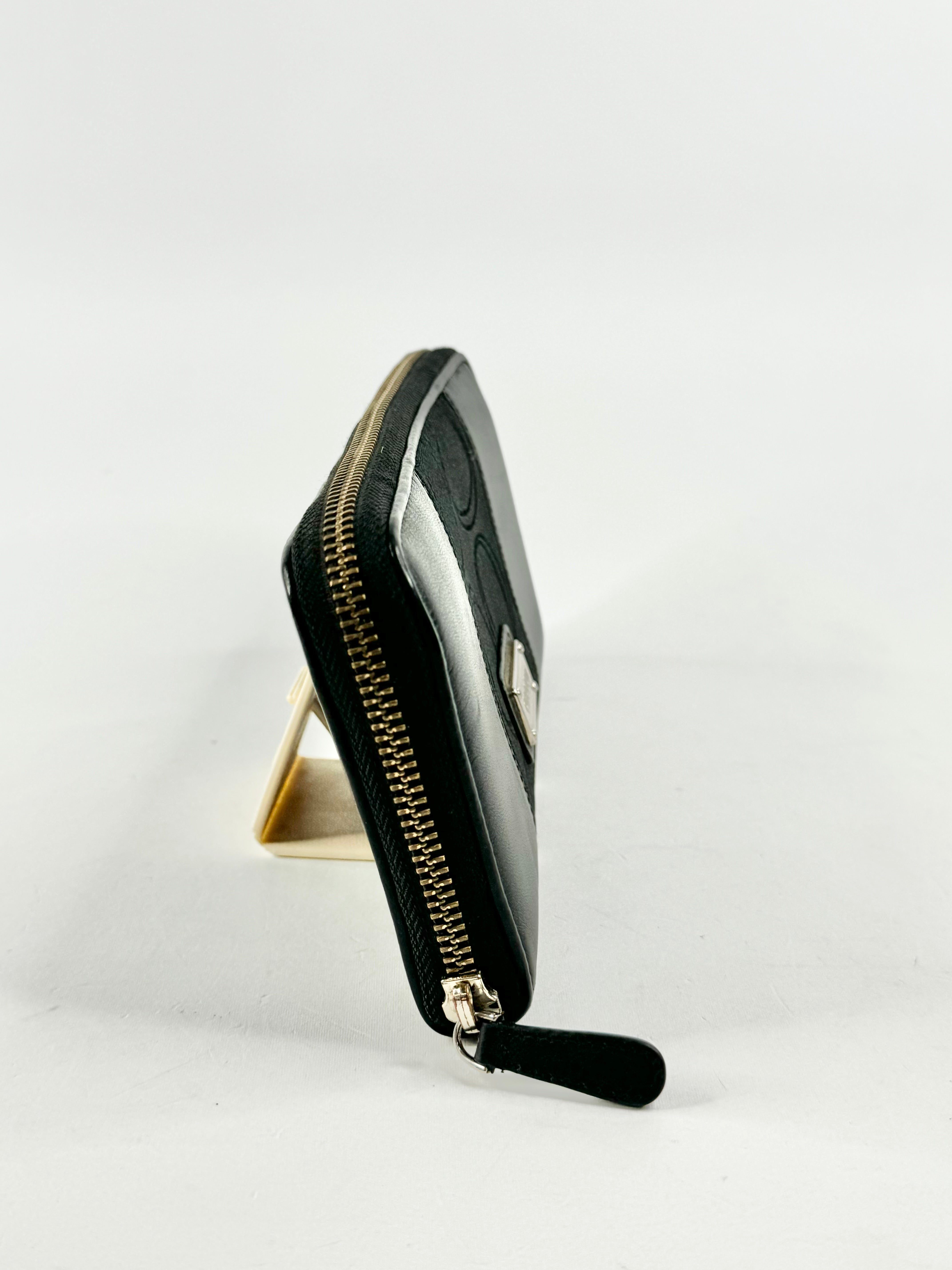 Oroton Large Fabric & Leather Black Wallet