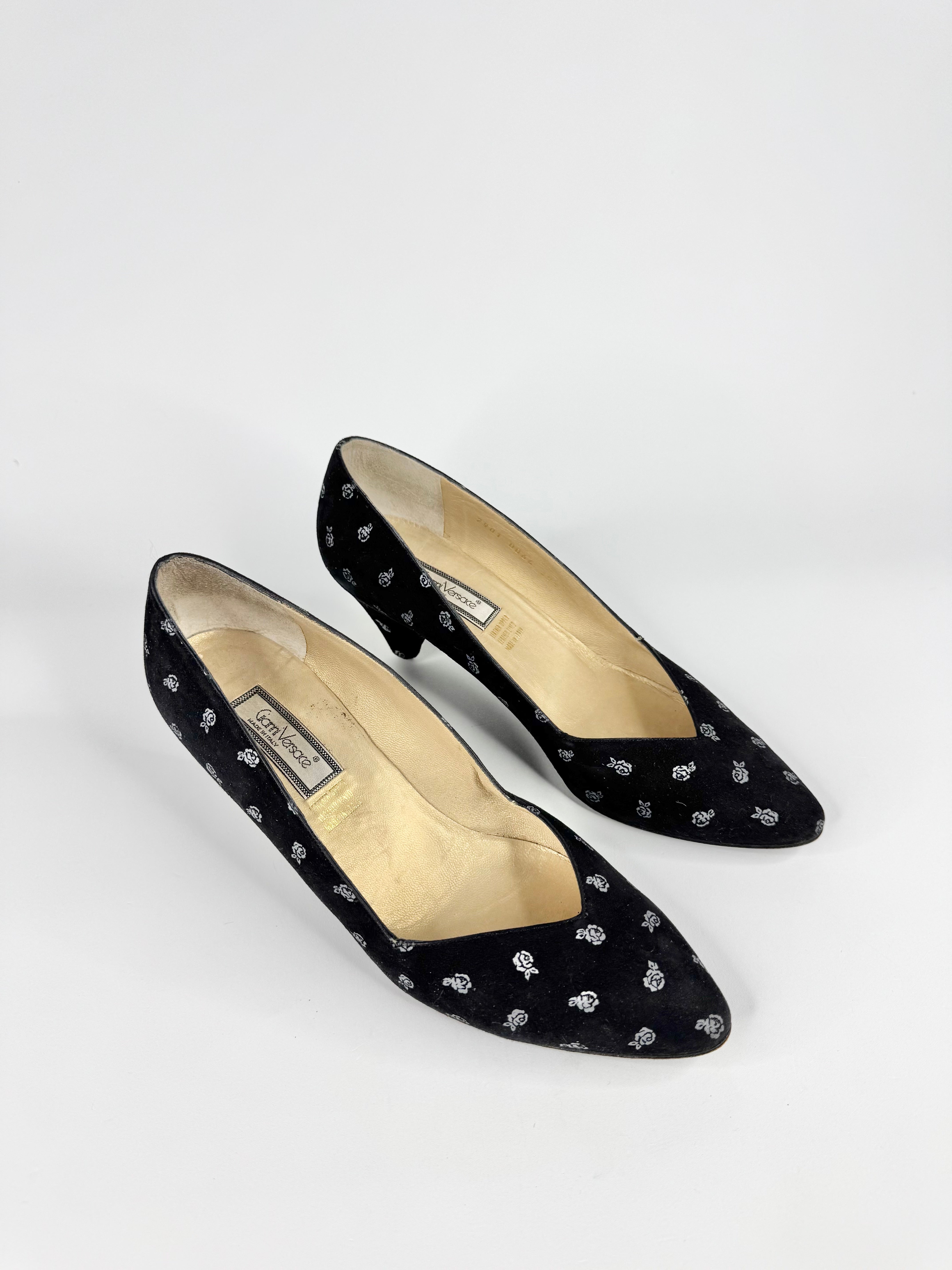 Vintage 80s Gianni Versace Black & Silver Rose Patterned French Heel Pumps - EU39.5