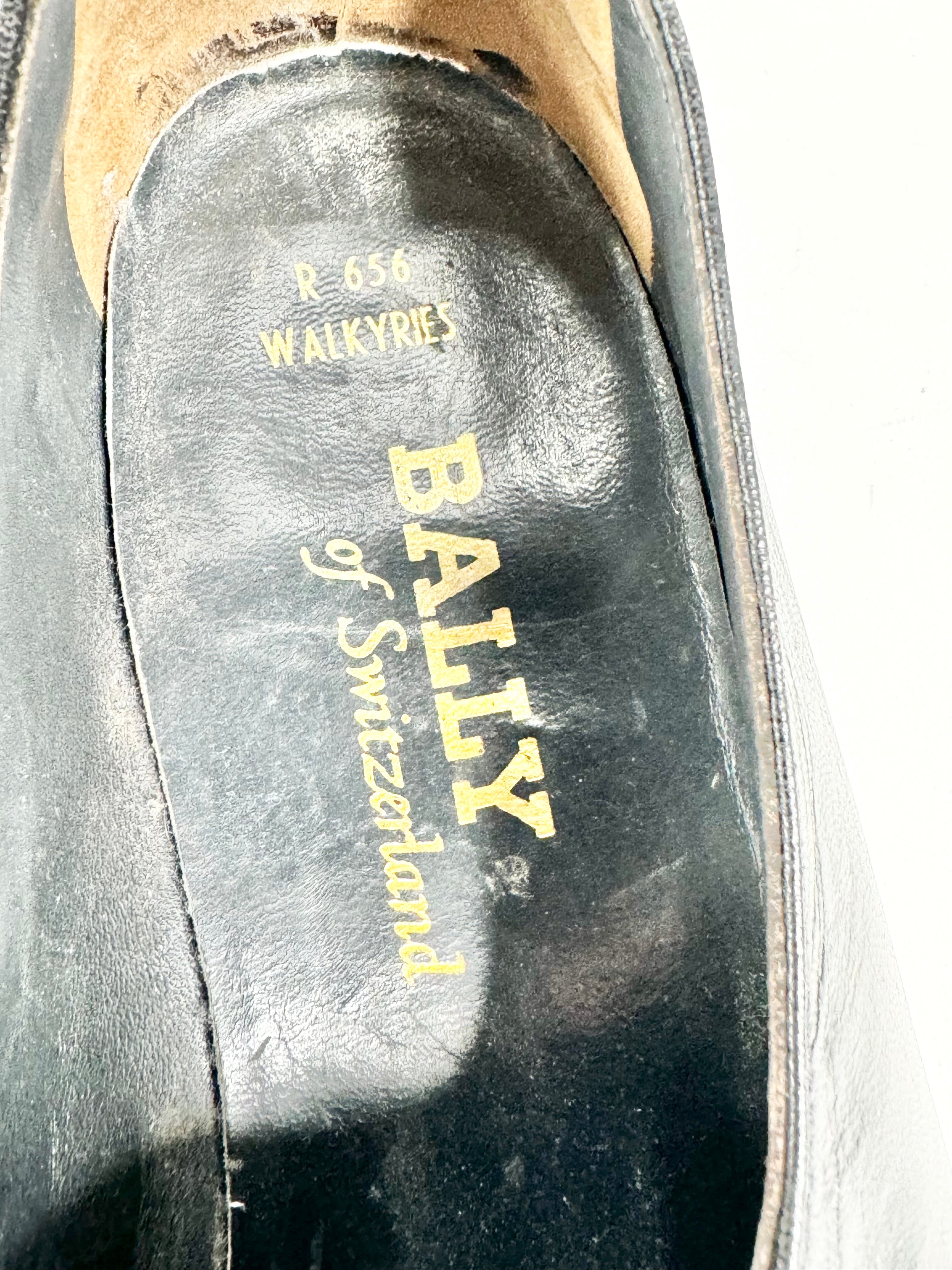 Vintage Bally Black Textured Loafers - EU42