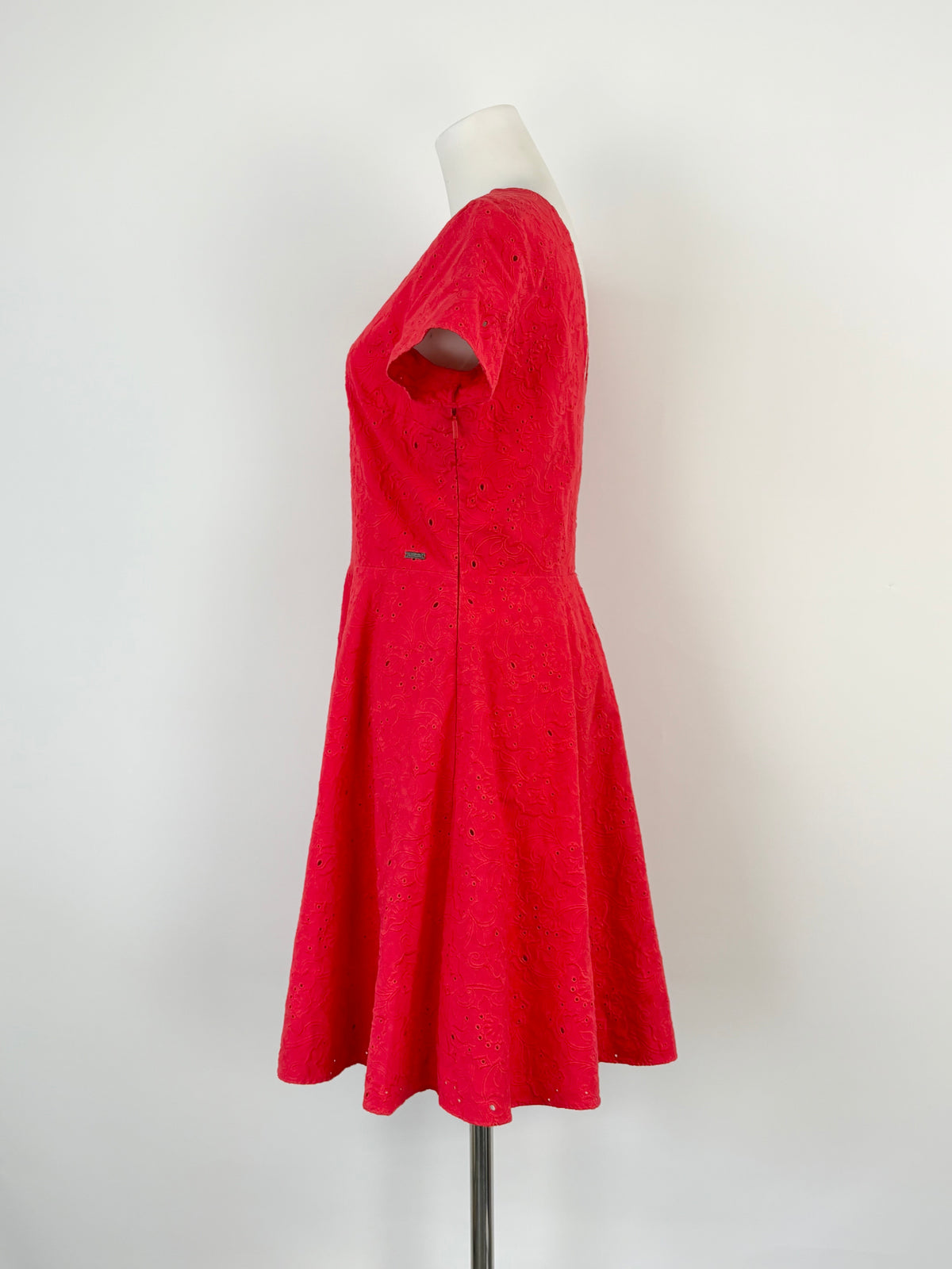 Armani Exchange Red Embroidered-Florals Midi Dress - AU8