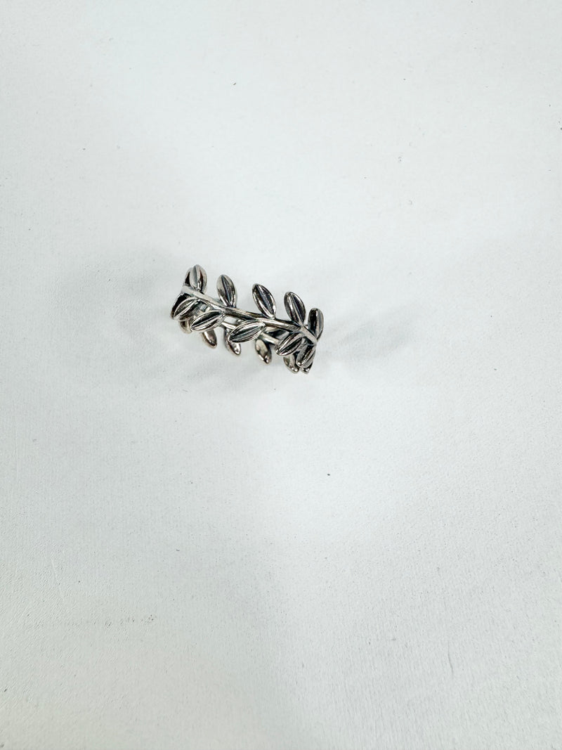 Pandora Laurel Leaf Ring
