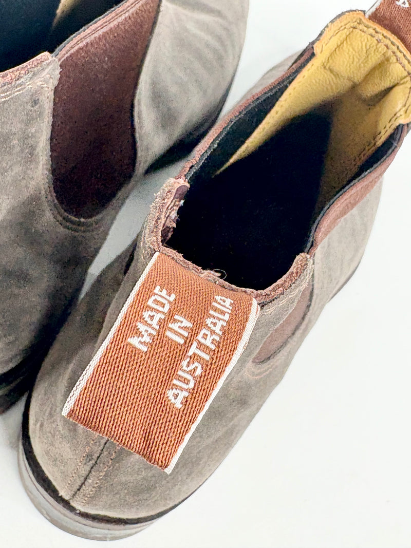 R.M. Williams Ash Suede Chelsea Boots - 9G