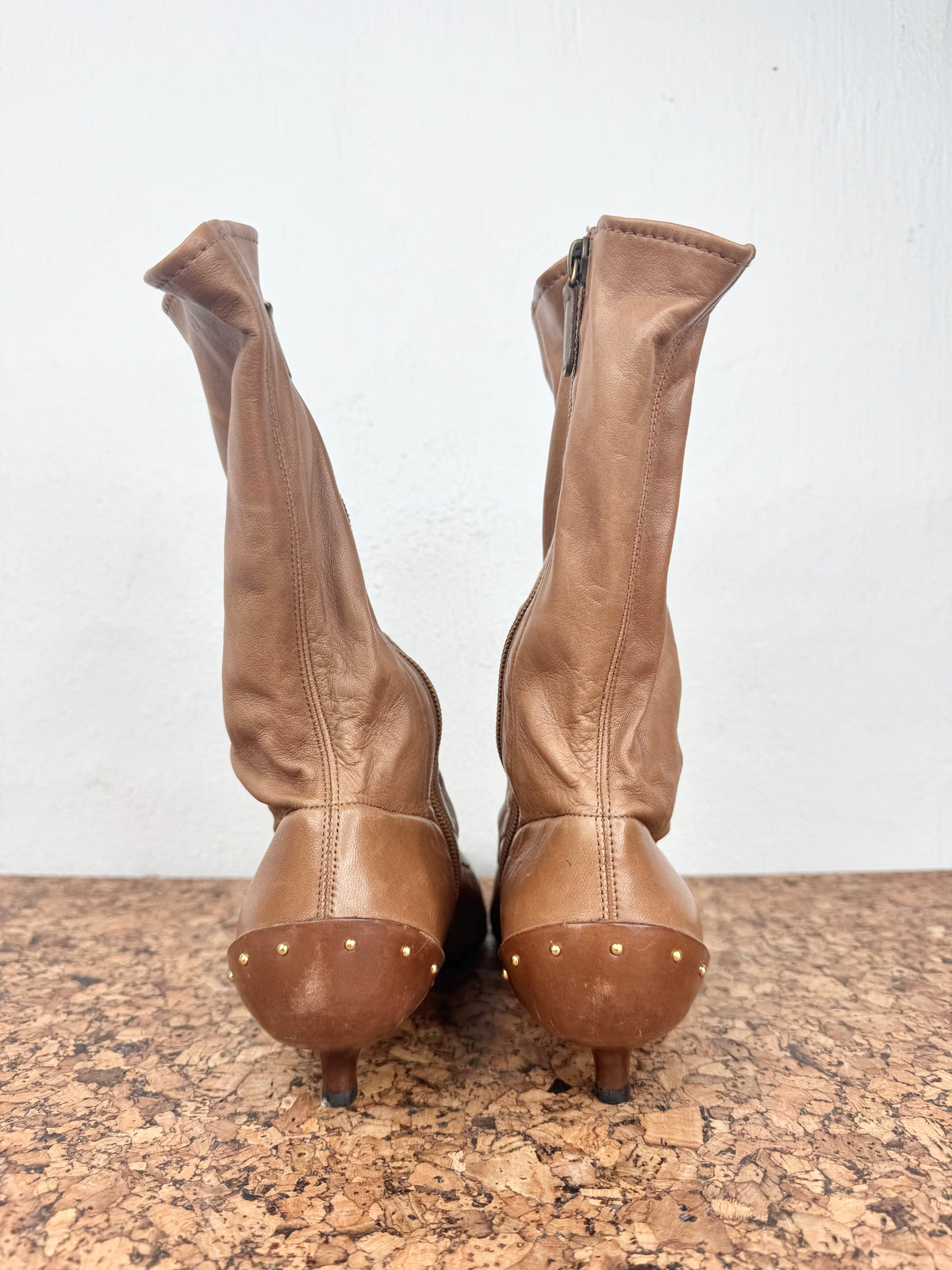Gucci Tom Ford Era 2003 Sleek Tan Kitten Heel Ankle Boots - EU38