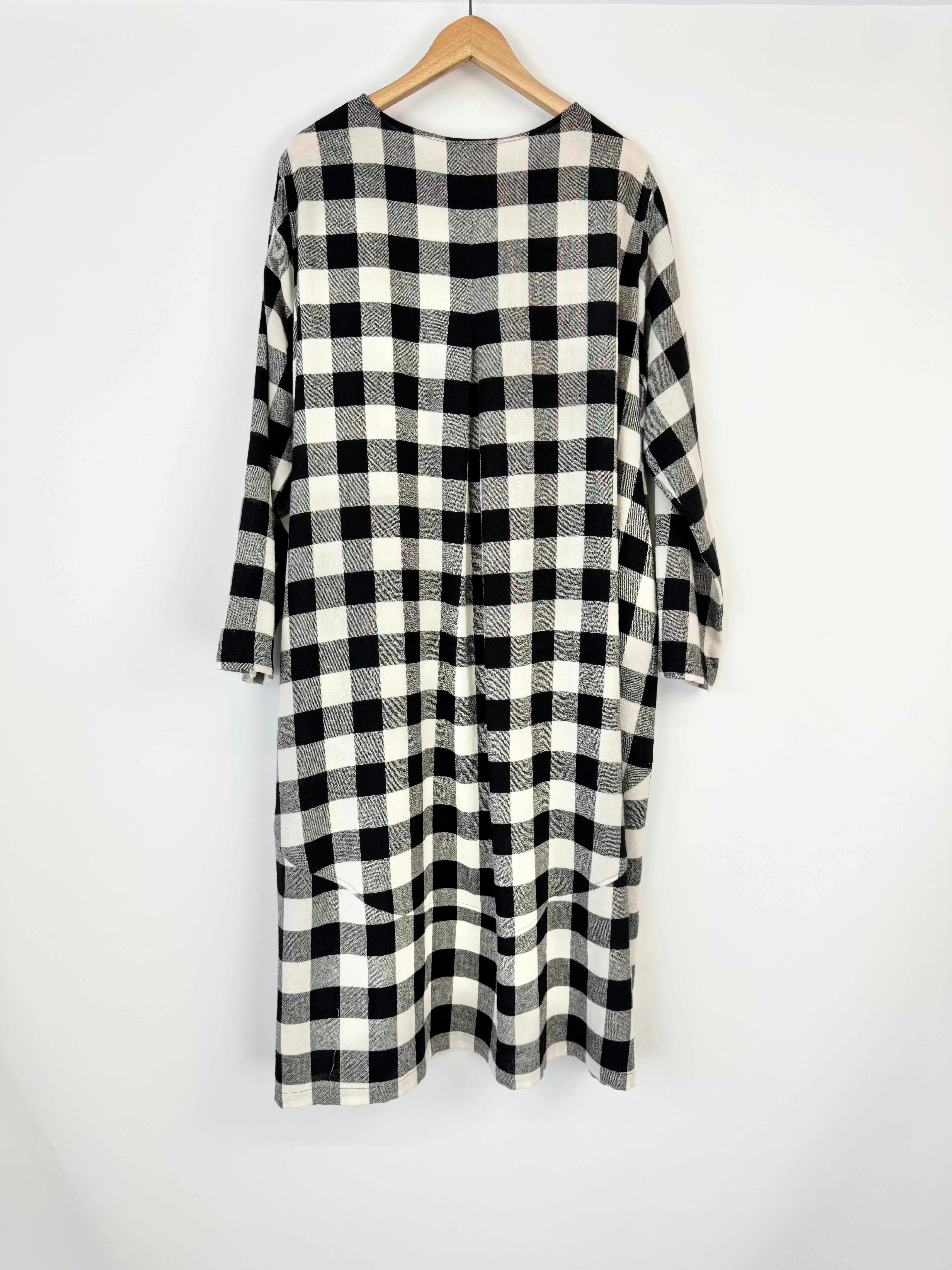 Oska Black & White XL Gingham Pattern Maxi Dress - AU12/14