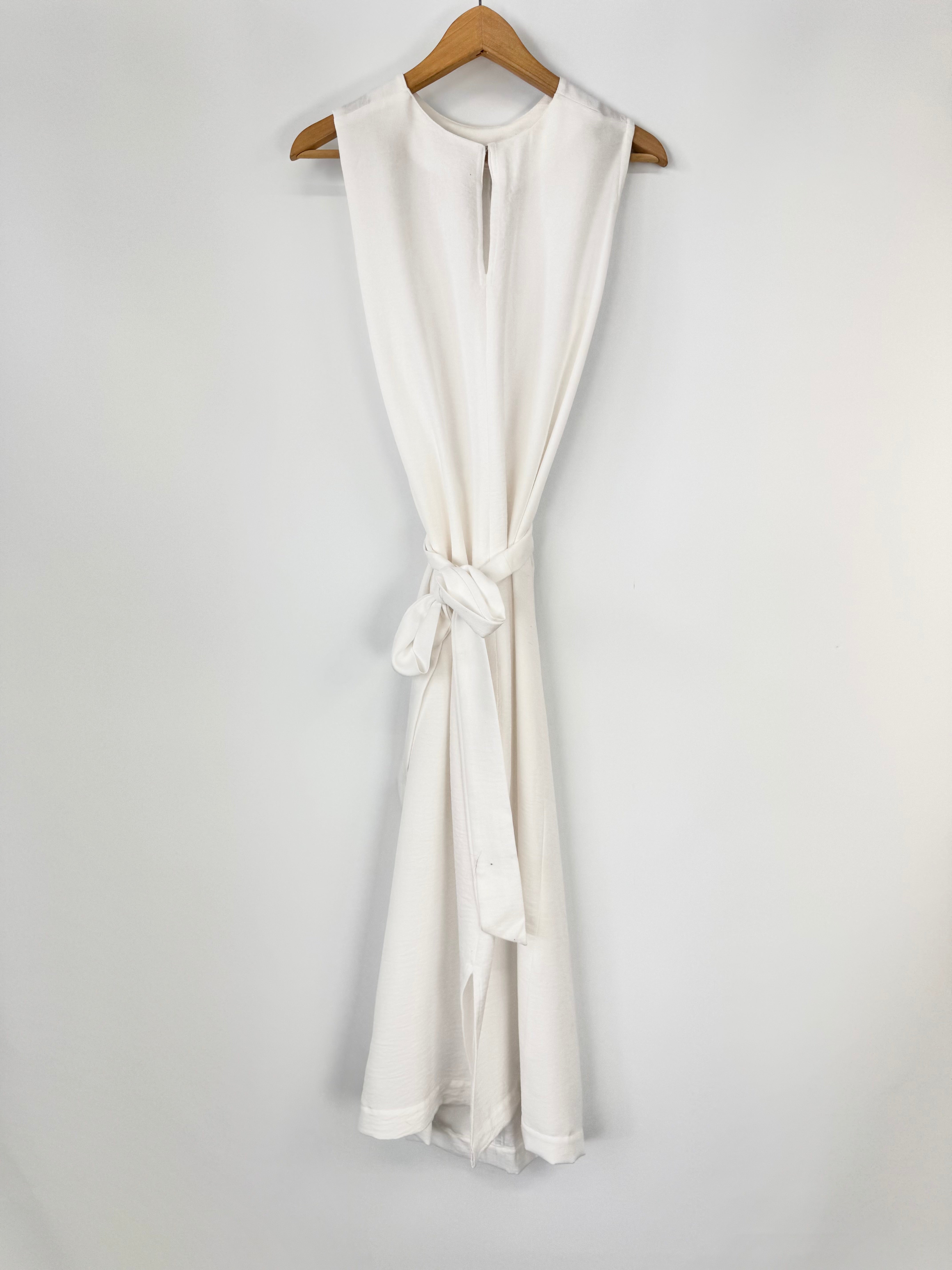 Mayan White Two-Piece Dress & Long Robe Set - AU10/12