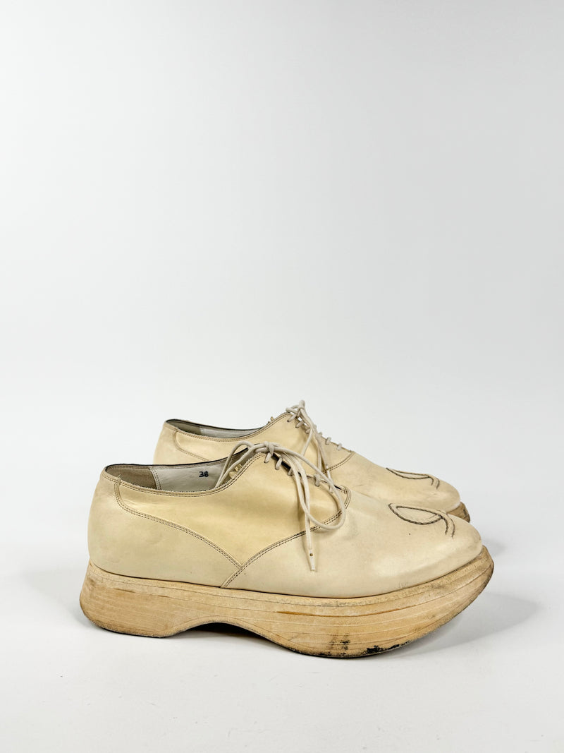 Le Yucca's Cream Platform Lace Ups - EU38