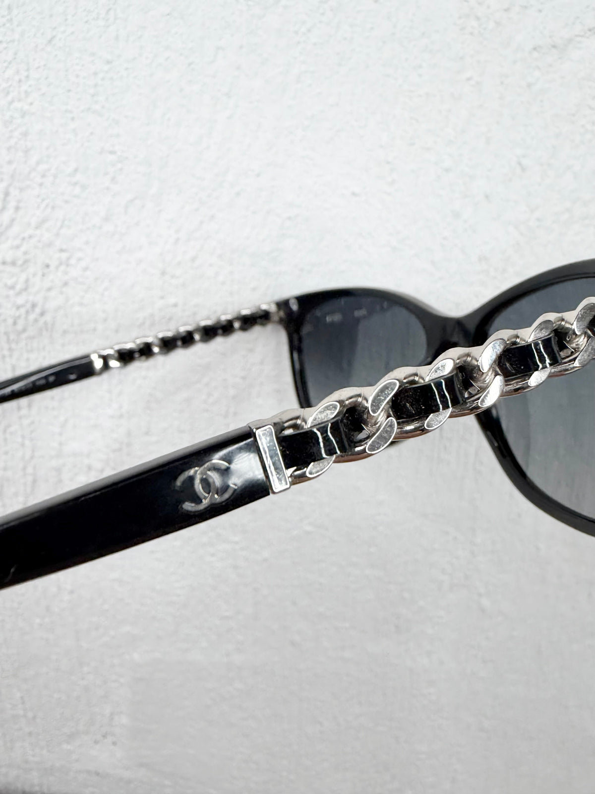Chanel Black 5280-Polarised Chain Temple Squared Sunglasses