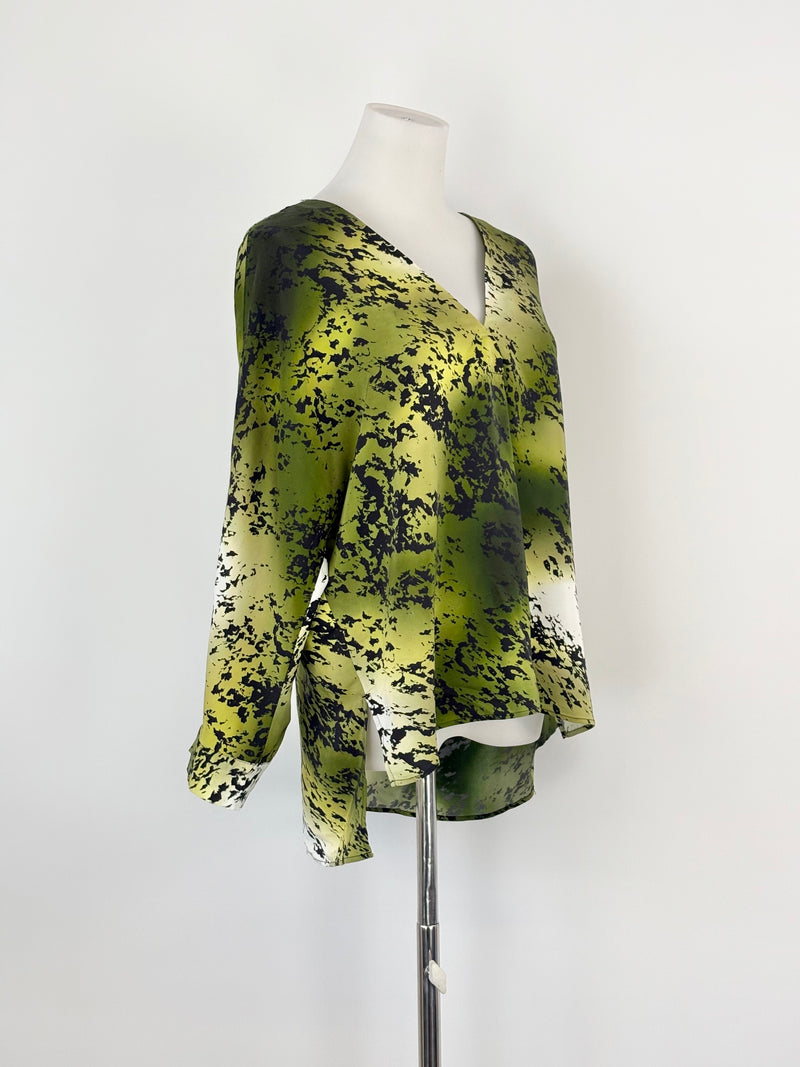 Go> by Go Silk Green & Black Patterned Blouse - AU8