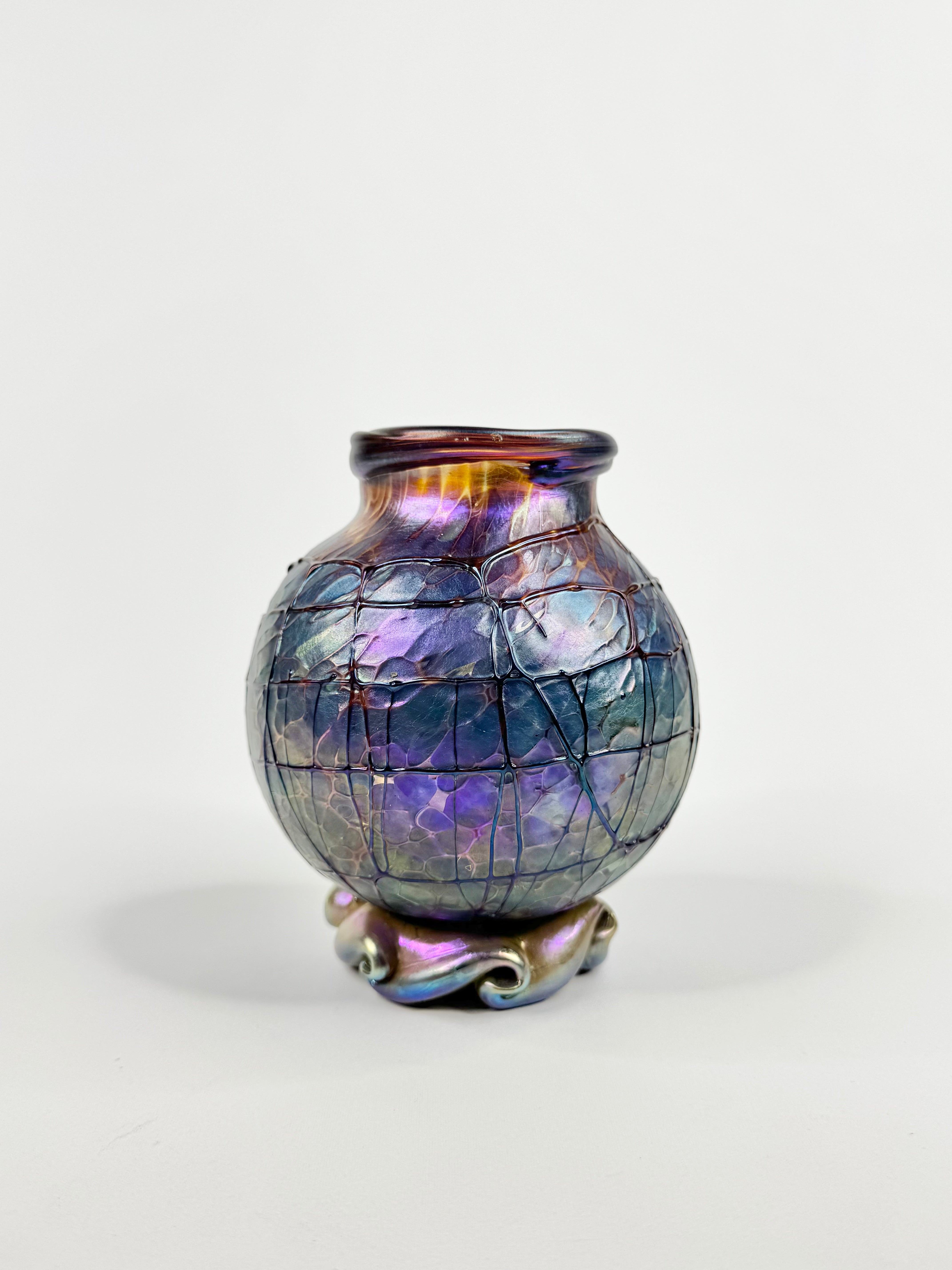 Art Nouveau Metallic Purple Swirled Glass Vase