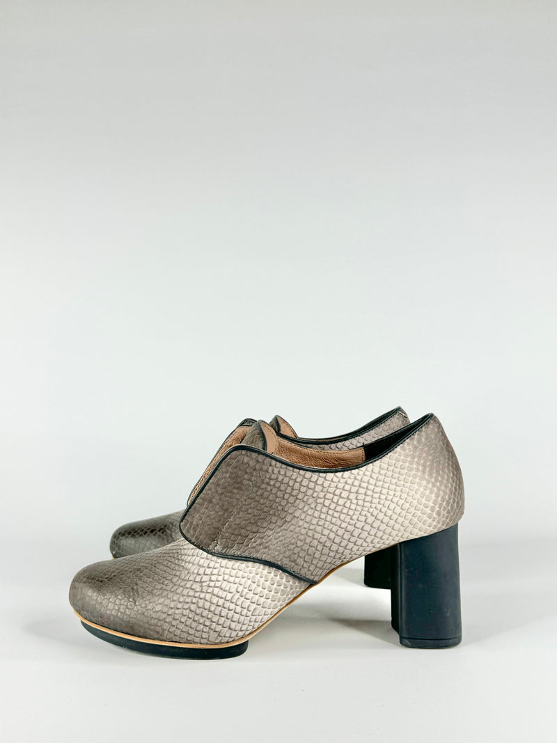 Camper Grey Scaled Pumps - EU37