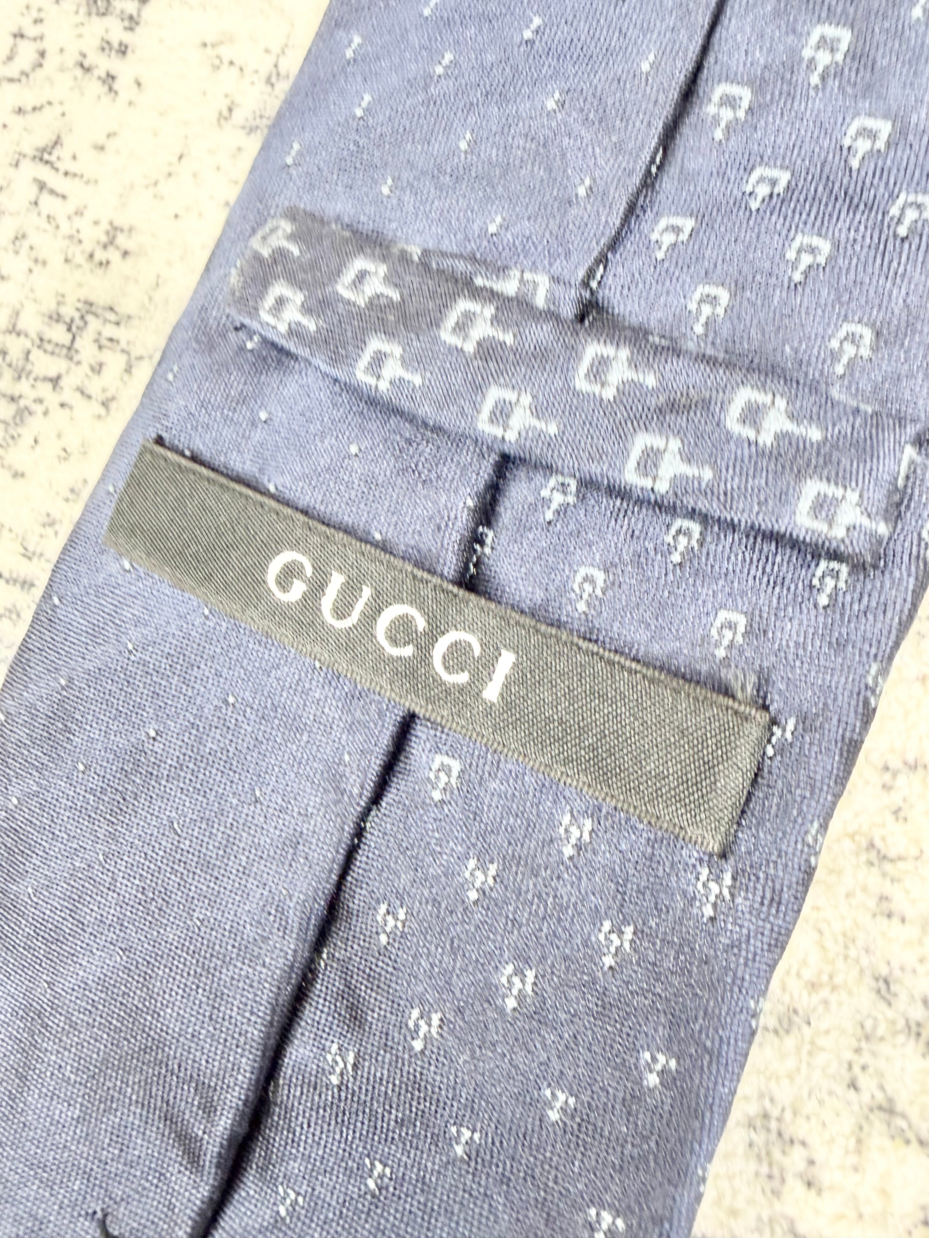 Gucci Navy and Pale Blue Patterned Tie