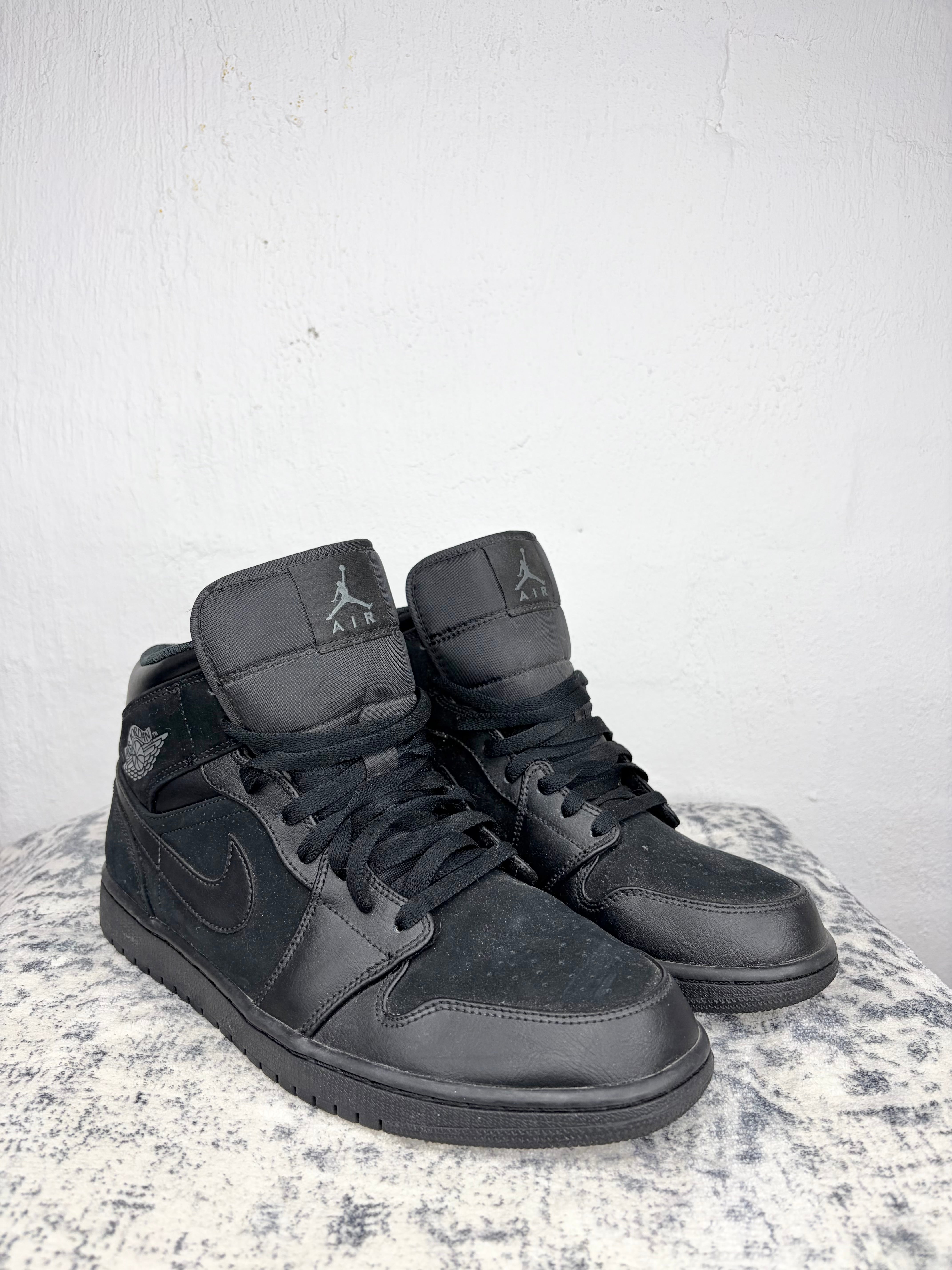 Air Jodan Mid 1 'Triple Black' High Top Sneakers - EU44