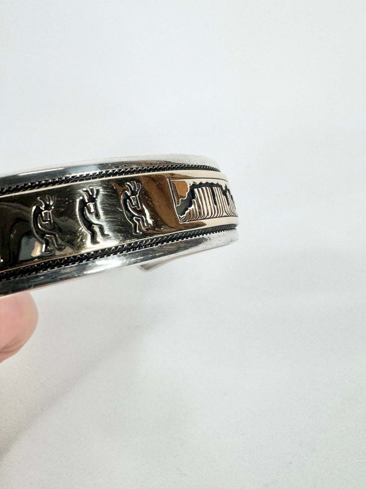 Silver & 14ct Gold Navajo Bangle