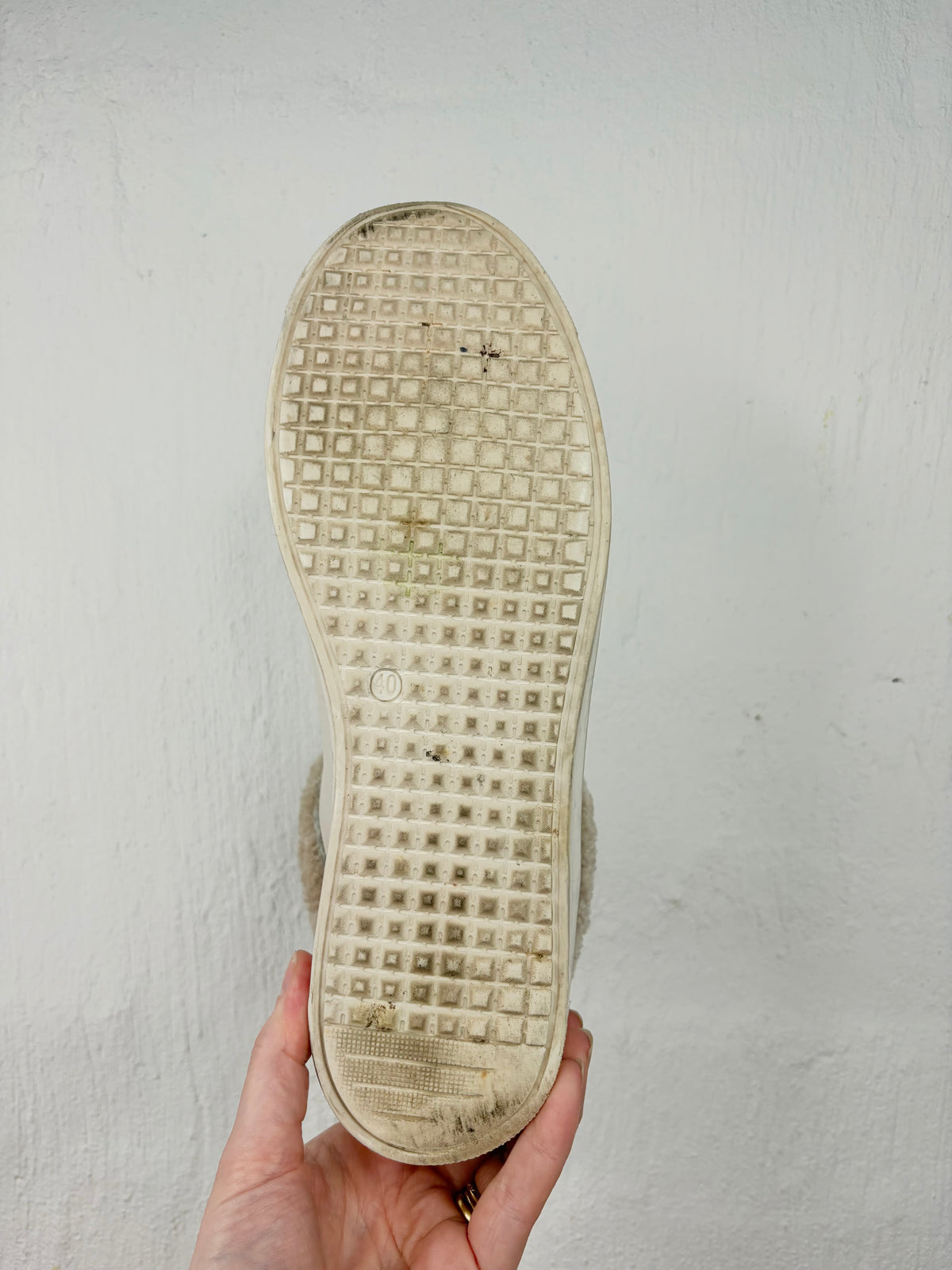 See by Chloé Ecru Shearling Trim Leather Lace Up Sneakers - EU40