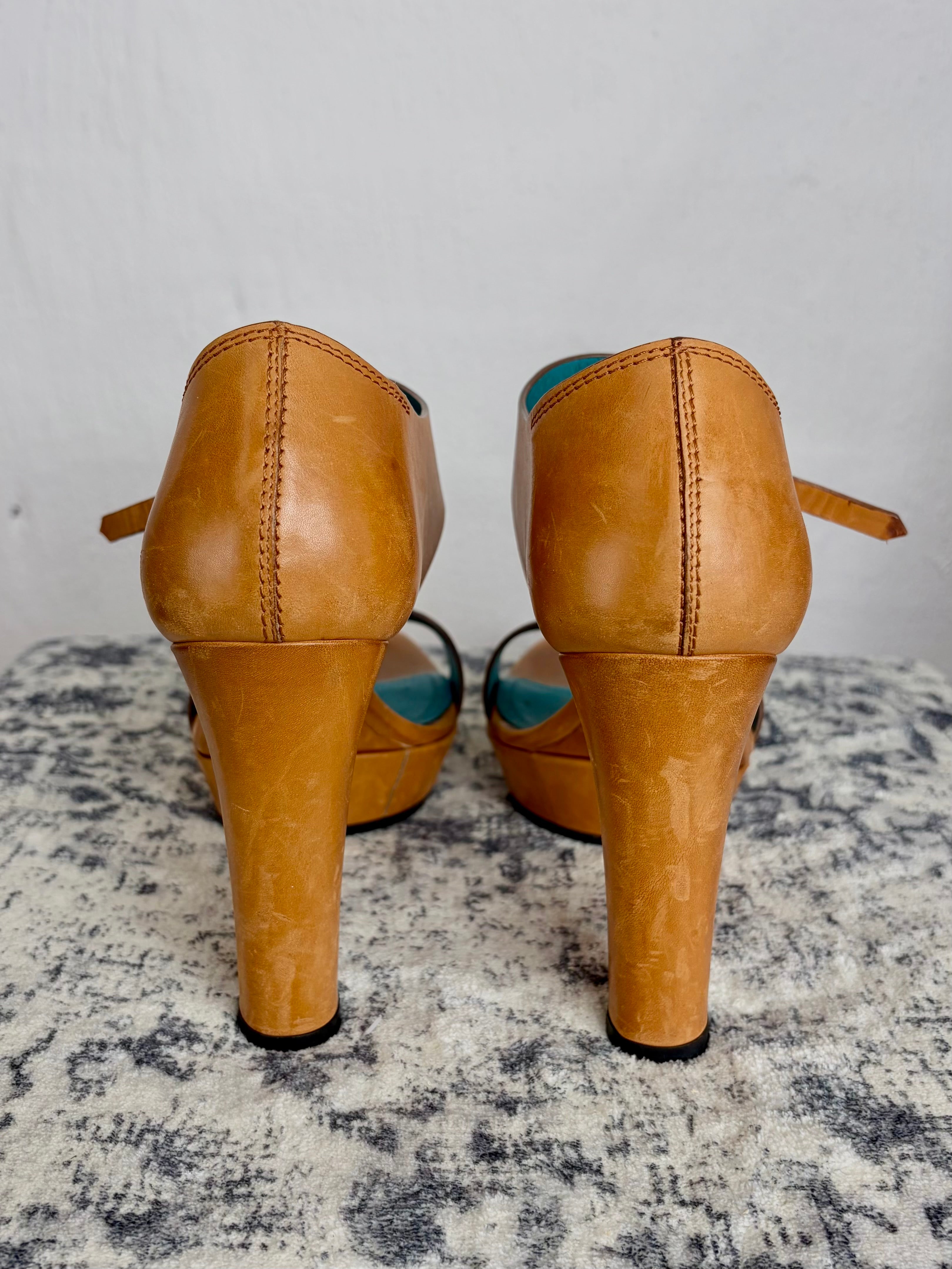 Tod's Brandy Leather Platform Heels - EU38.5