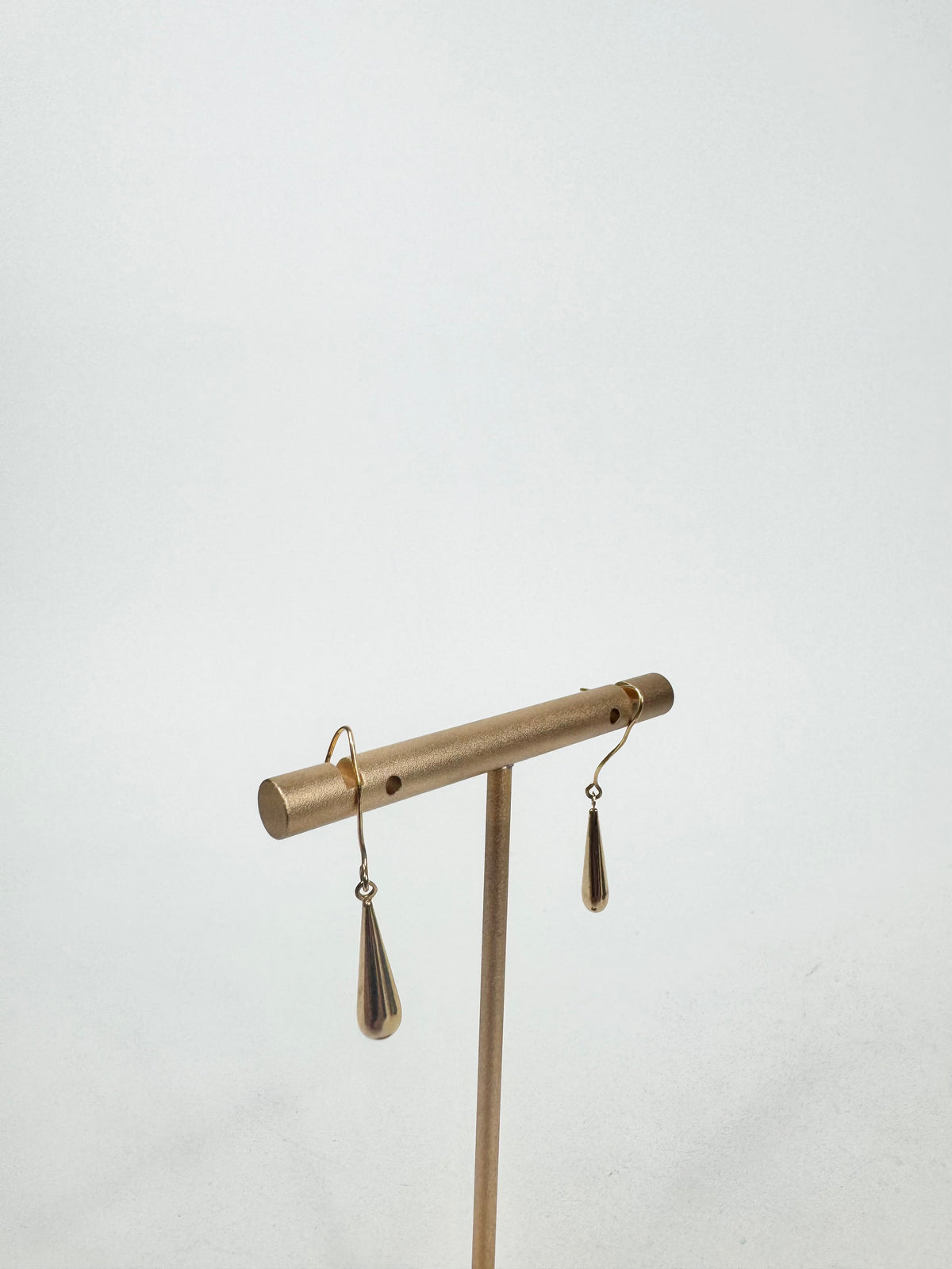 Rolled Gold Elongated Tear Drop Earrings