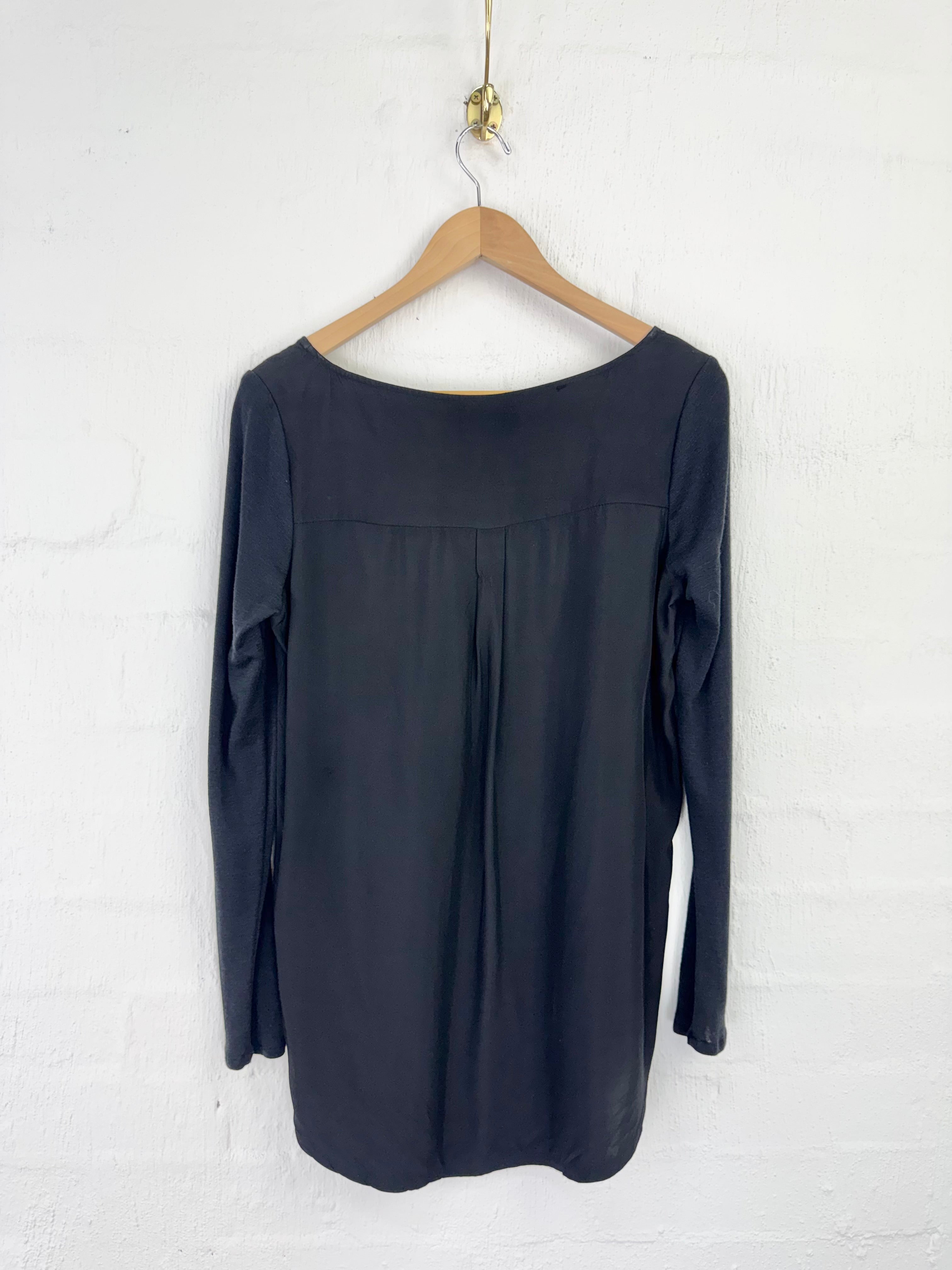 ELK Black Long Sleeve - AU6