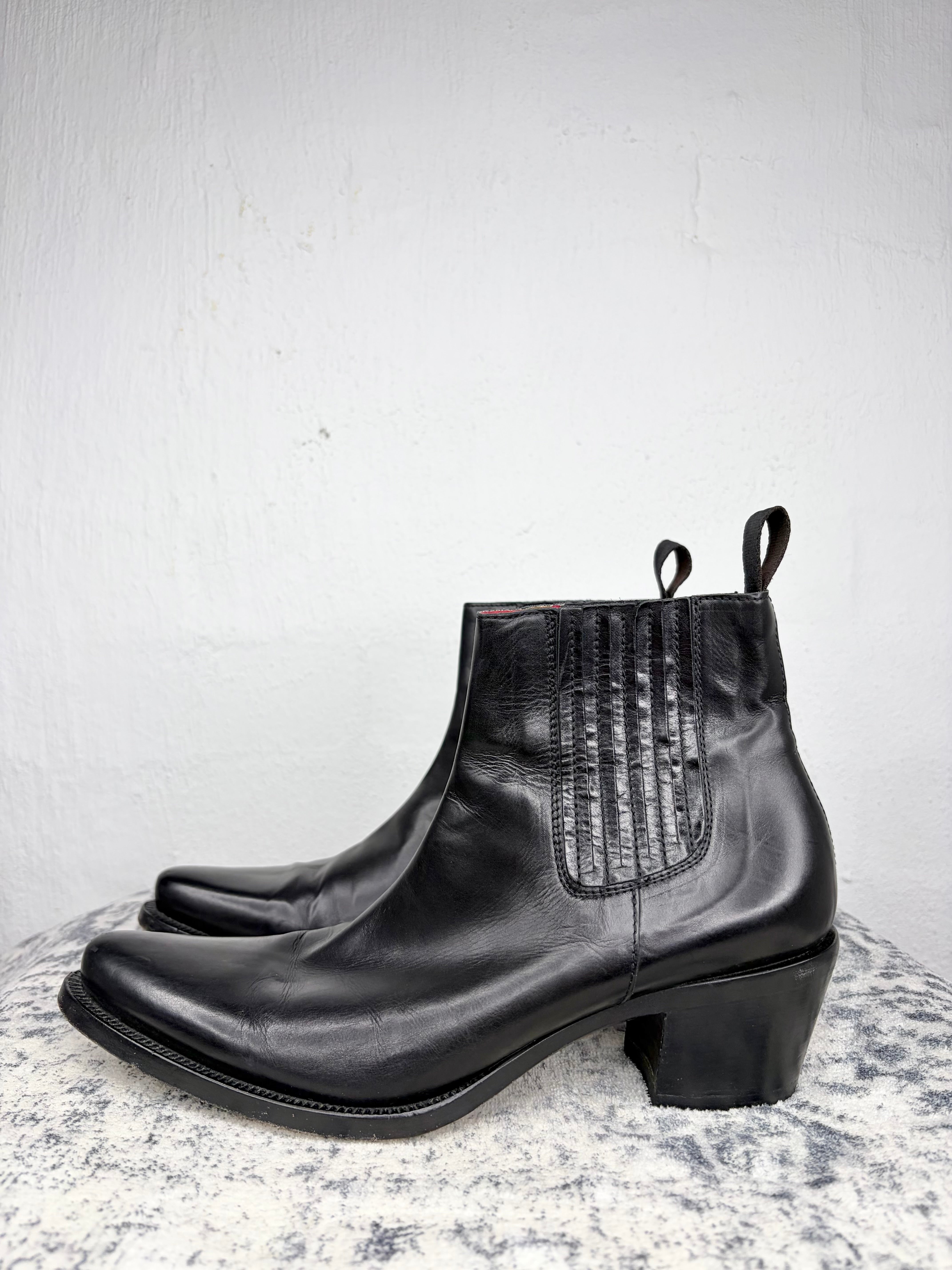 William Black Pointed Toe Leather Boots - EU37