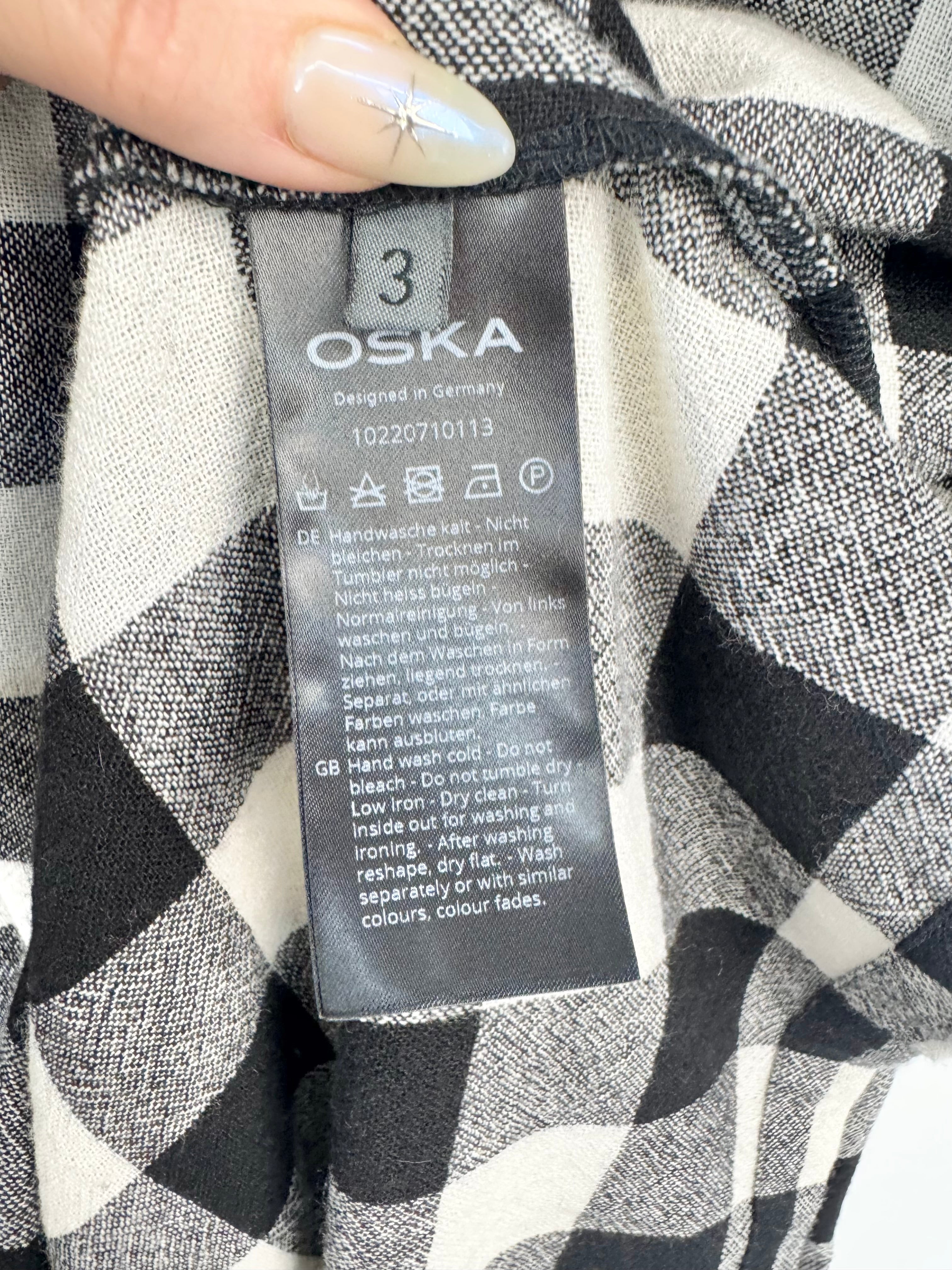 Oska Black & White XL Gingham Pattern Maxi Dress - AU12/14