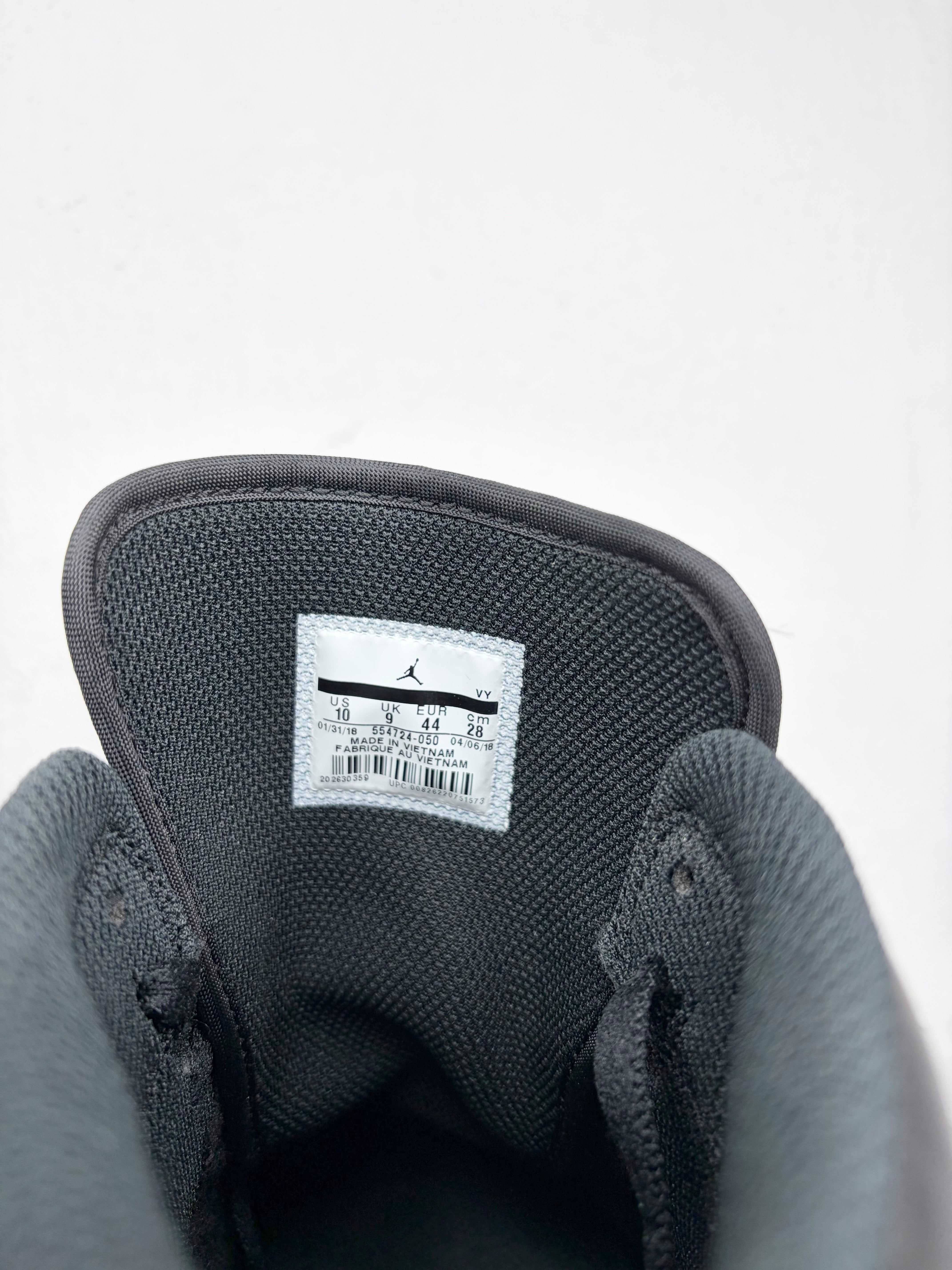 Air Jodan Mid 1 'Triple Black' High Top Sneakers - EU44